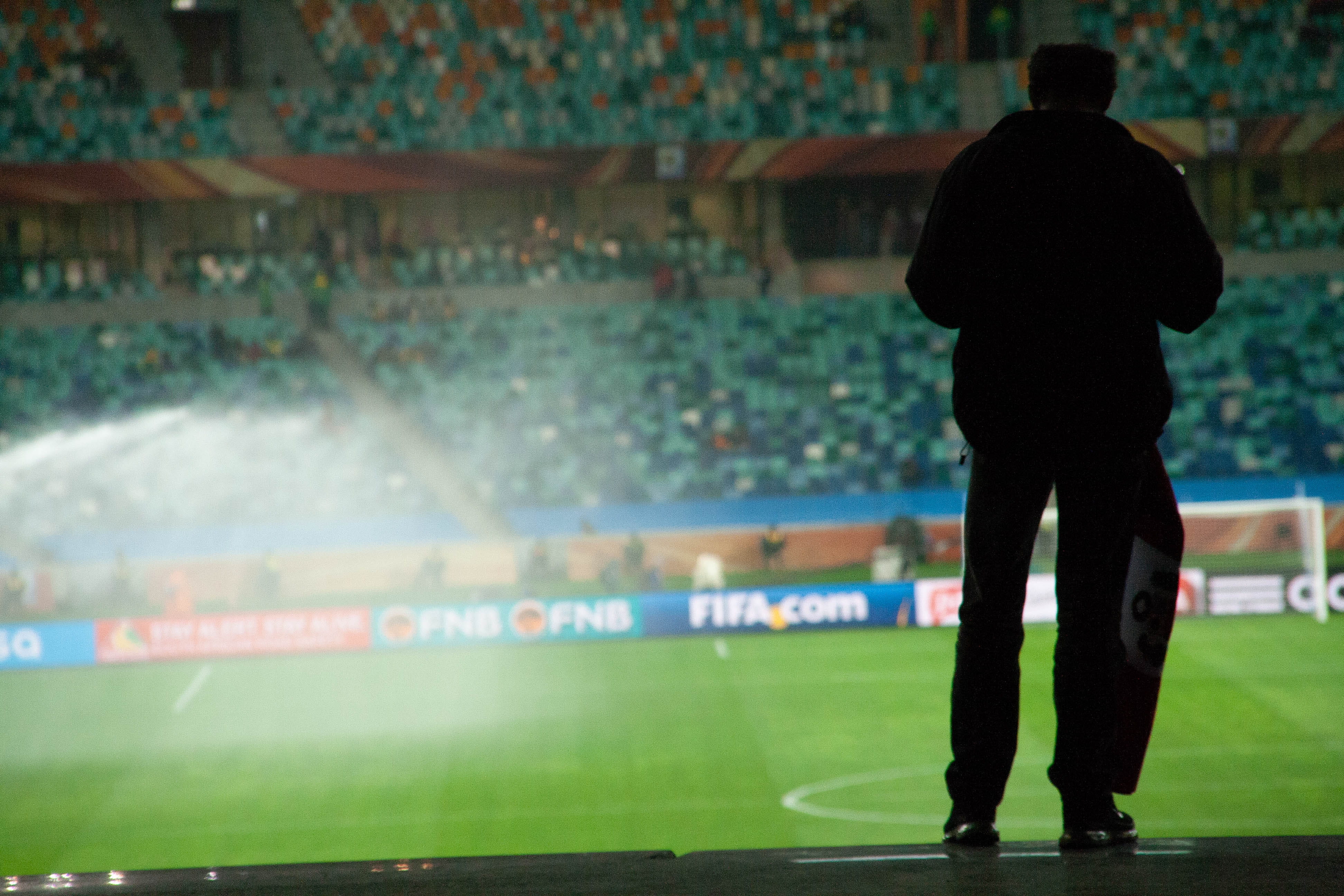 competition, spectator, grass, moses mabhida stadium, full length, fifa, excitement, durban, night, 4K, soccer, spain, football, silhouette, stadium, emotion, HD Wallpaper