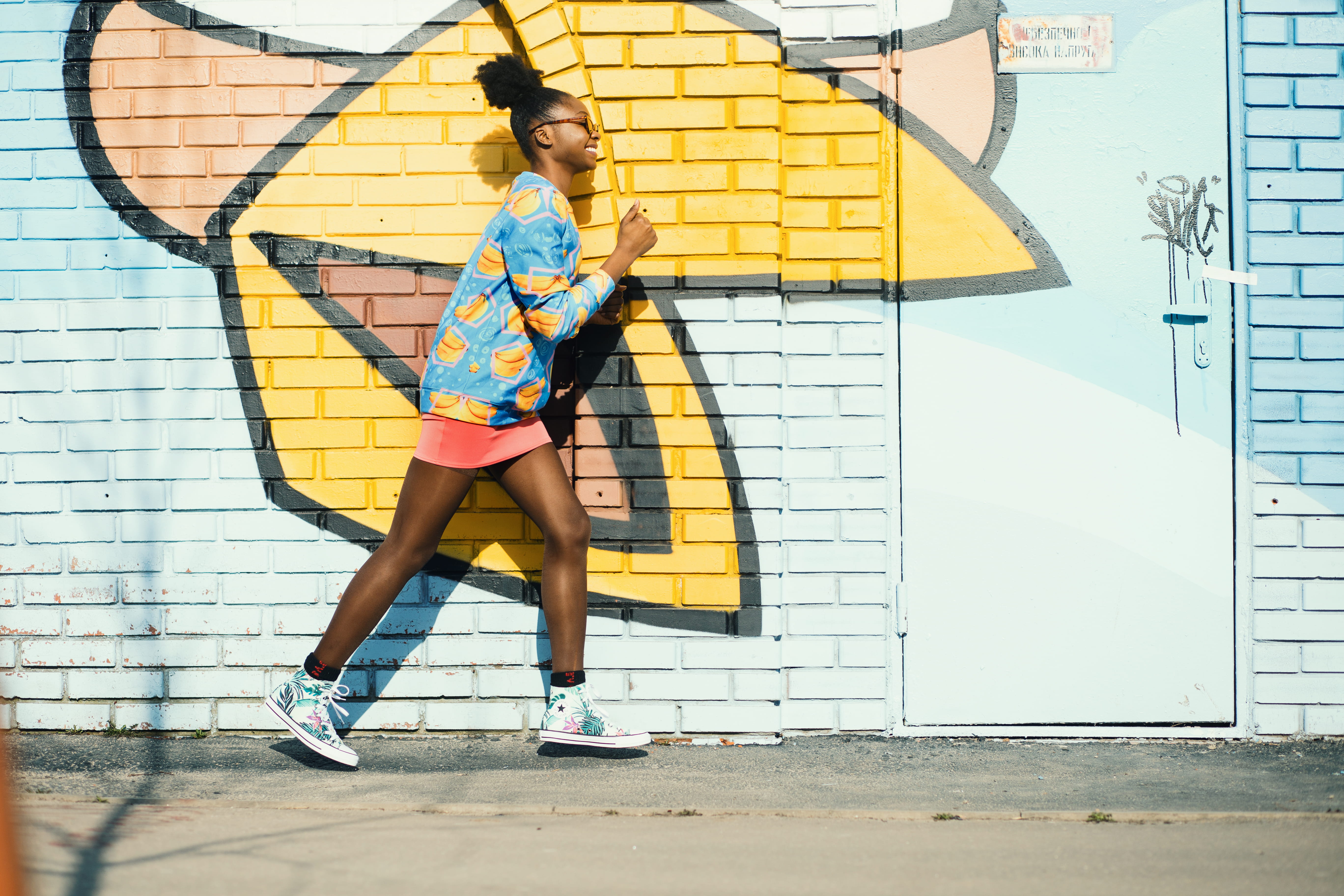 cartoon, ukraine, converse, near, 5K, colors, lady, sleeved, door, street, woman, building, people, long, built structure, minimalistic, adult, blush, HD Wallpaper