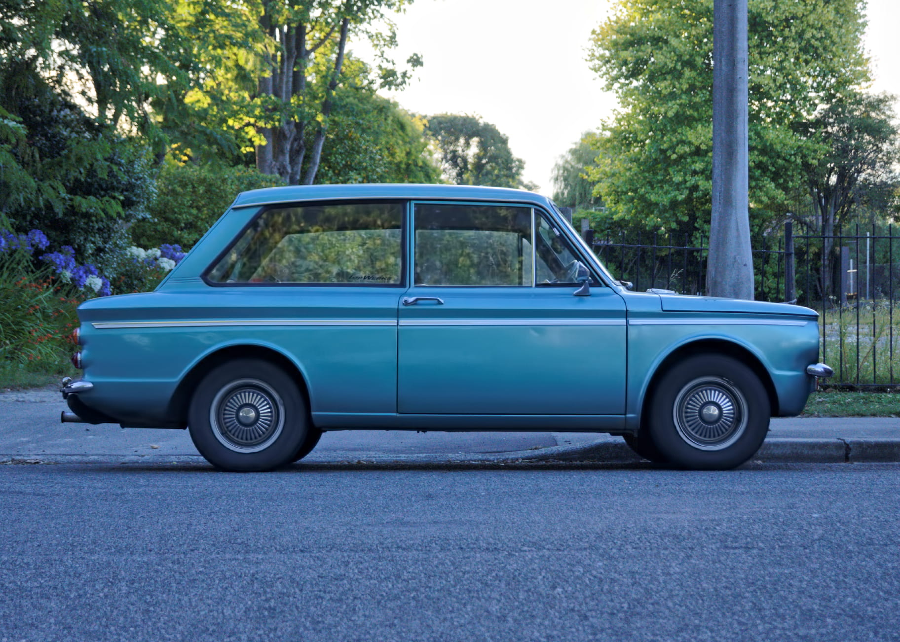 christchurch, day, 70s, land vehicle, road, 720P, british, motor vehicle, vehicle, parking, mode of transportation, stationary, hillman, outdoors, travel, HD Wallpaper