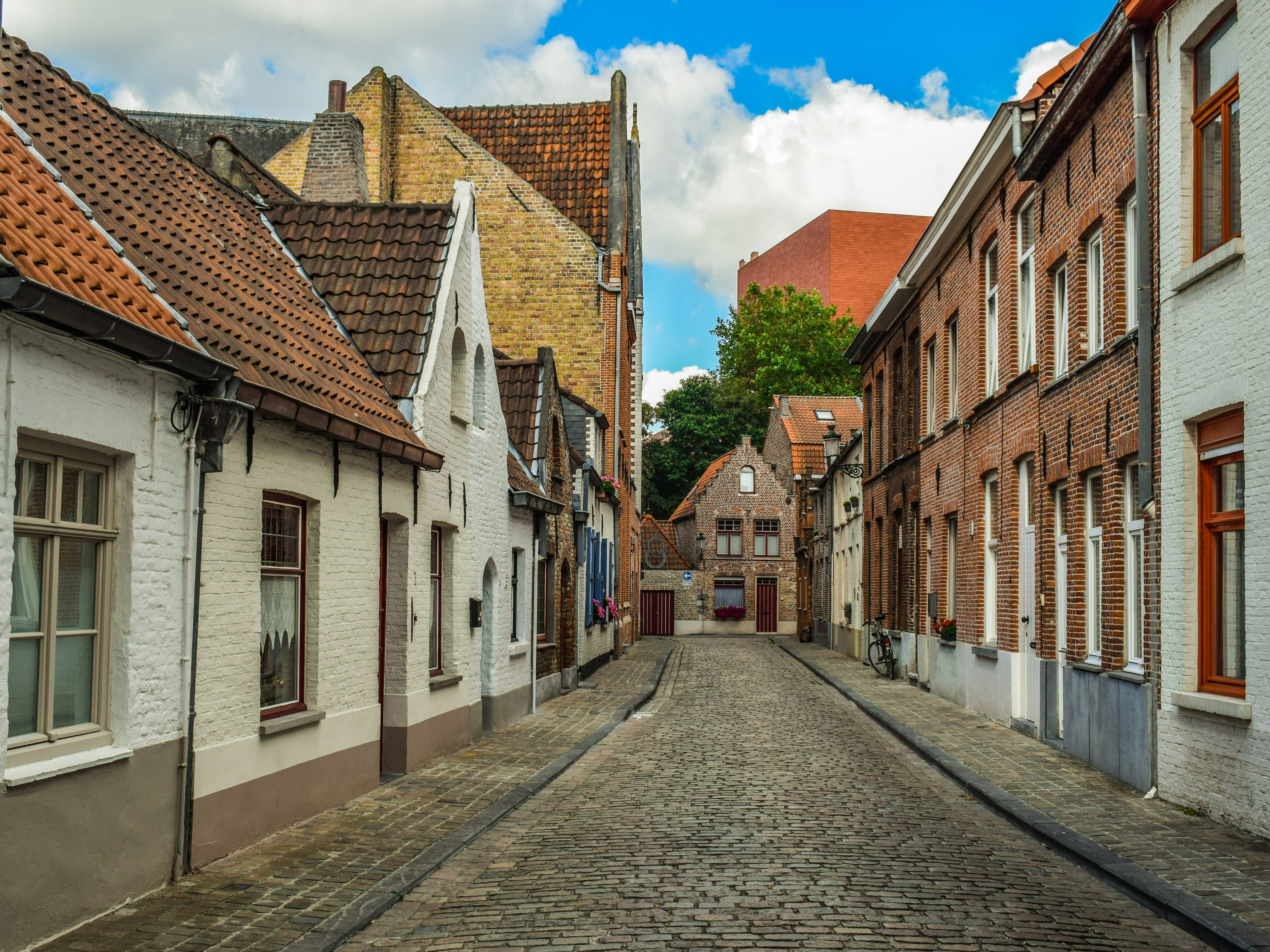 picturesque, historically, building exterior, idyllic, cloud - sky, roof tile, day, brugge, direction, street, nature, building, 4K, belgium, residential district, HD Wallpaper