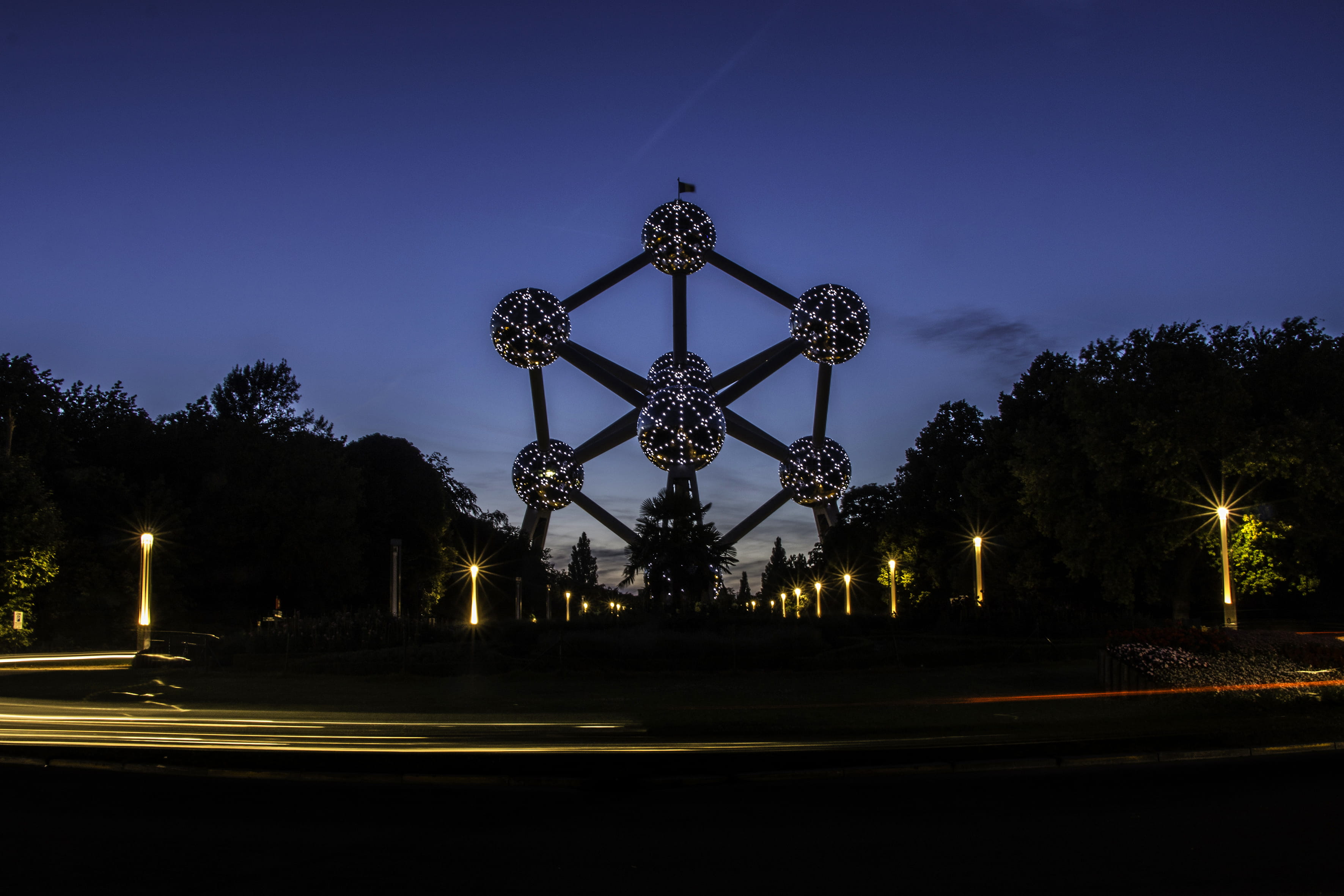 street, 2K, sky, outdoors, city, illuminated, belgium, built structure, tree, low angle view, nature, night, street light, road, laeken, long exposure, HD Wallpaper