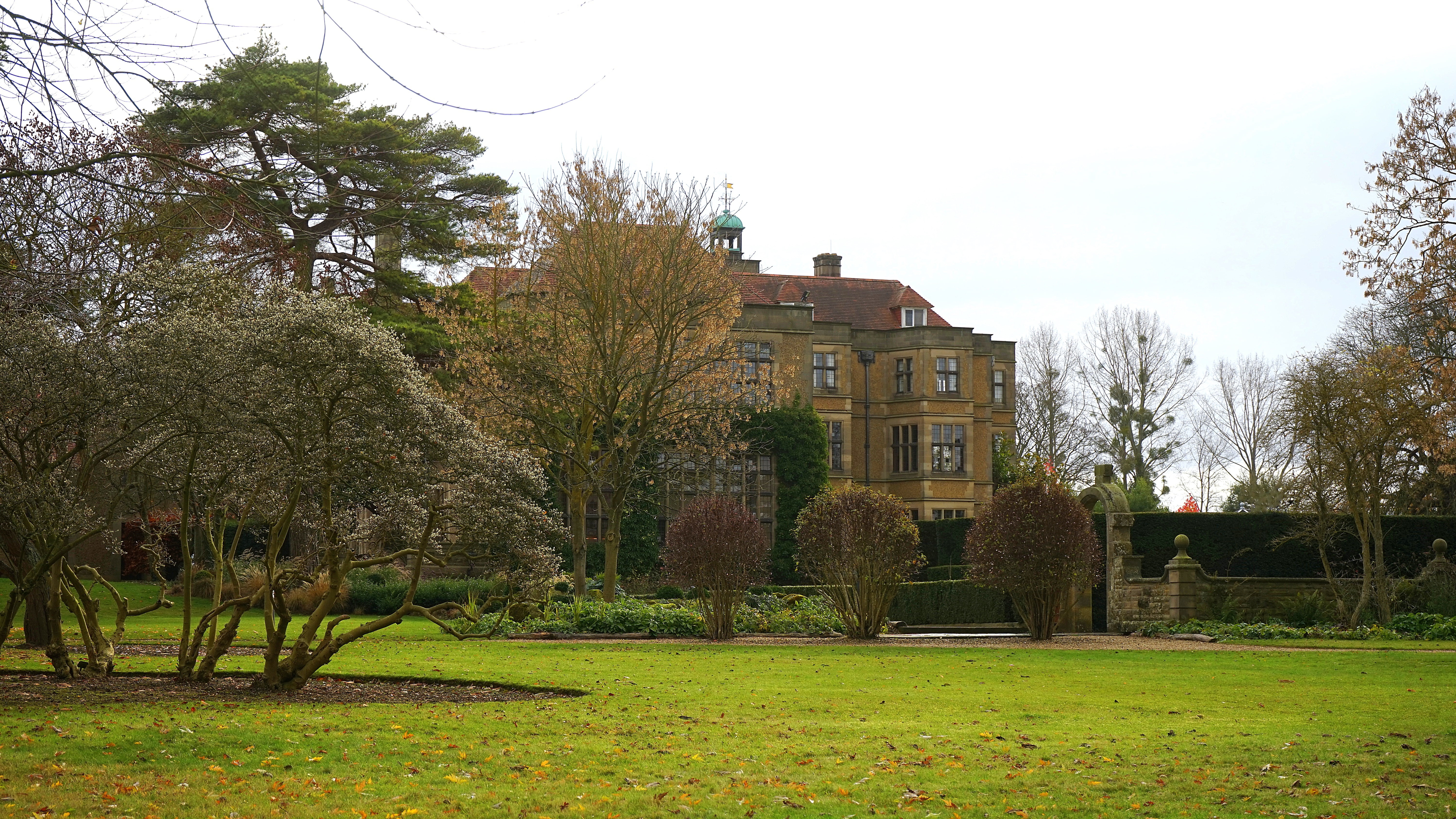 residence, estate, country, sky, front or back yard, trees, green color, countryside, ornamental garden, architecture, stone, yellow, window, stately, plant, HD Wallpaper