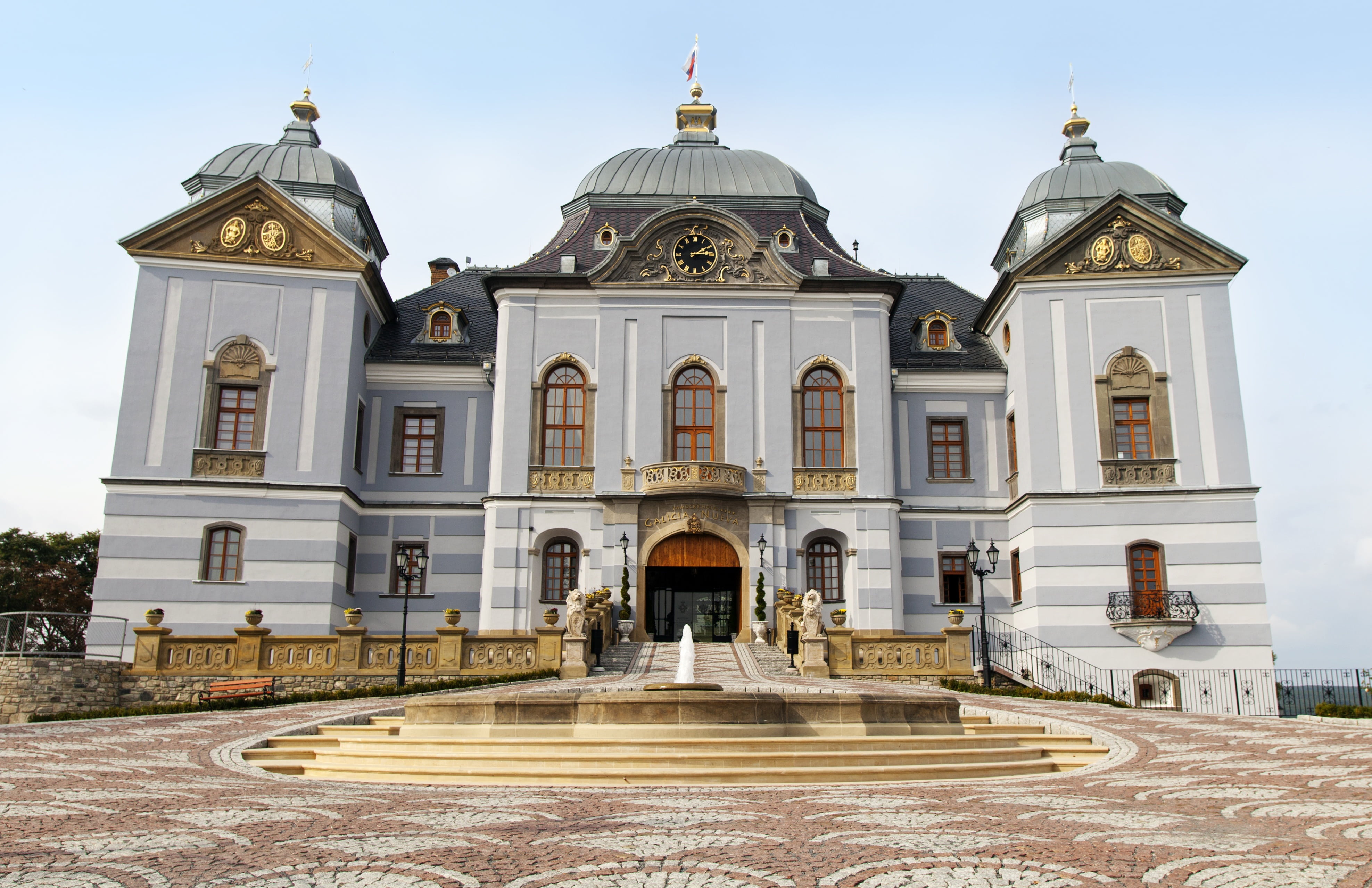 halič castle, building, manor-house, dome, spire, concrete, no people, sky, architectural column, belief, day, outdoors, luxury, travel, religion, house, HD Wallpaper
