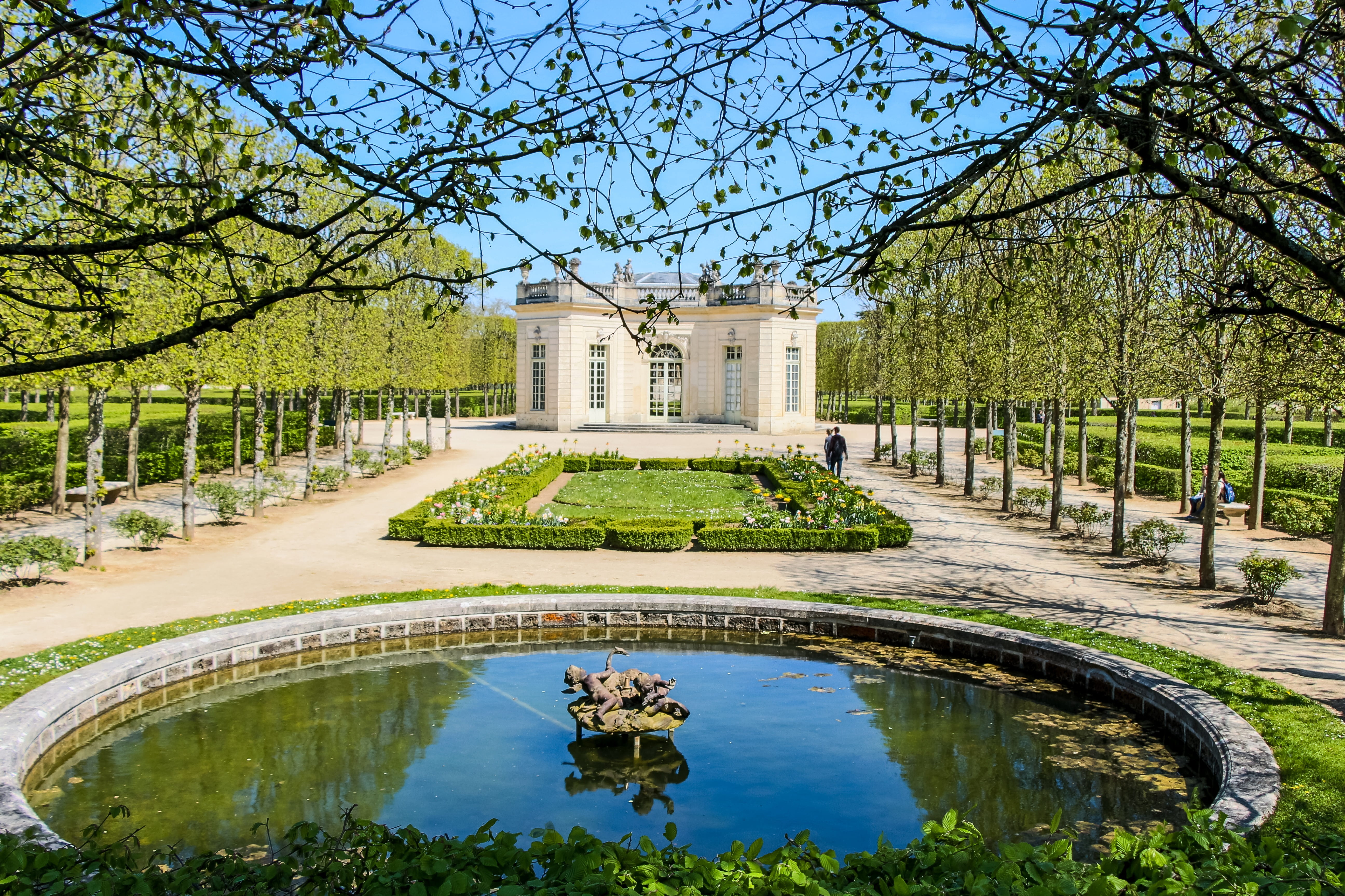 reflection, tranquility, park, building exterior, versailles, manor, river, people, day, outside, garden, near, perspective, built structure, summer, house, HD Wallpaper