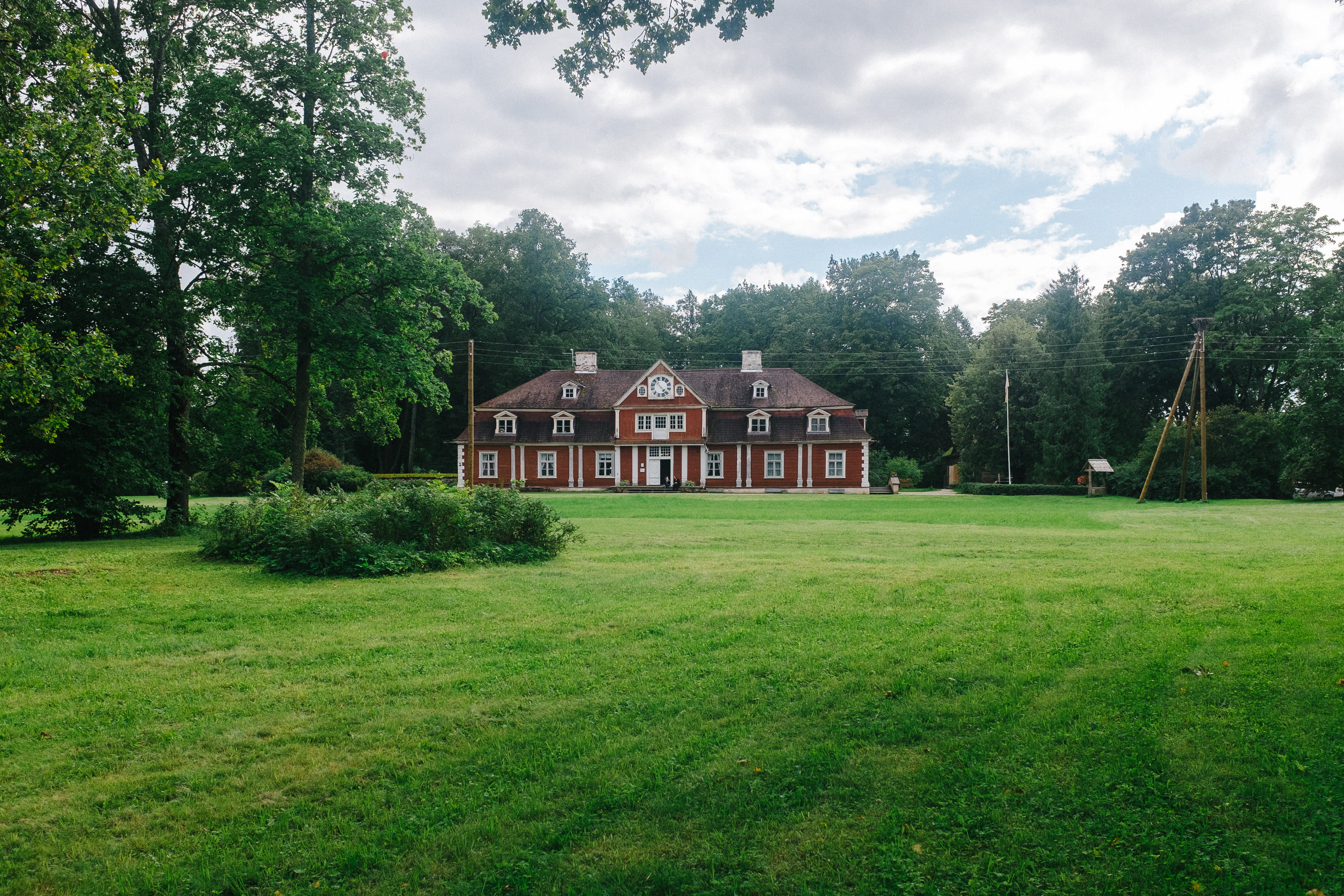 park, green color, outdoors, view, style, day, garden, green, cloud - sky, land, old, grass, building exterior, beauty in nature, plant, nature, europe, HD Wallpaper