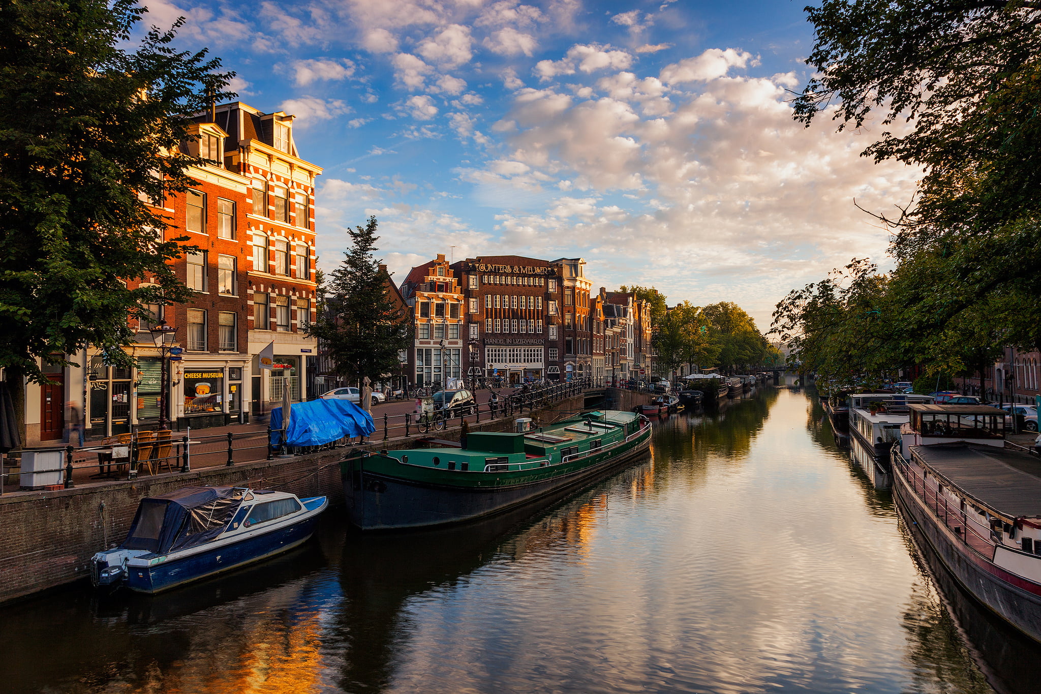 street, urban Scene, plant, amstel River, europe, famous Place, house, boats, tree, mode of transportation, town, canal, water, no people, the evening, HD Wallpaper