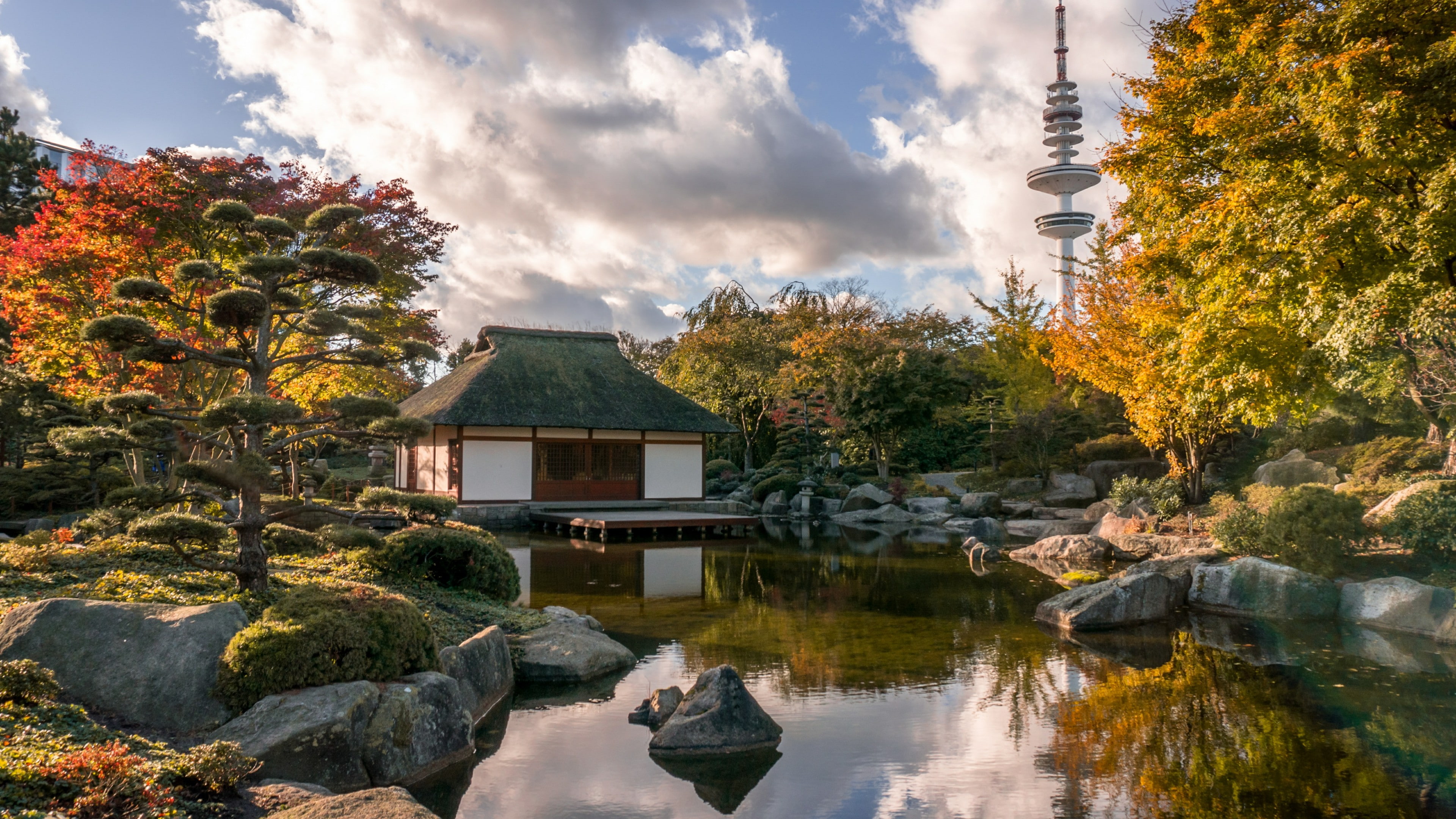 pond, europe, property, tea house, park, home, hamburg, landscape, 4K, house, plant, mitte district, eu, water, germany, tree, tv tower, reflection, garden, HD Wallpaper