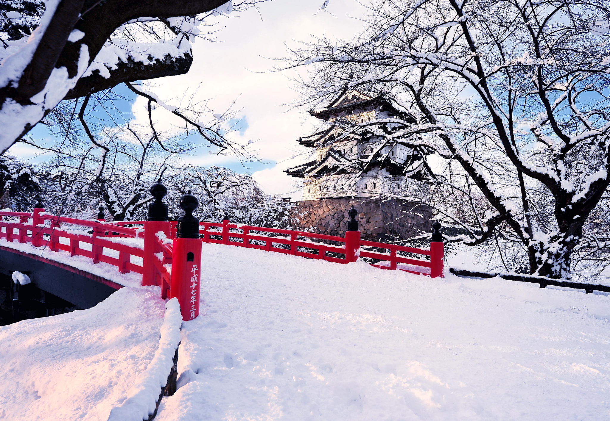 Glenn Waters ぐれんin Japan, the bridge, Hirosaki, Aomori Prefecture, © Glenn E Waters Photography, Japanese castle, winter, the city, 1080P, Japan, trees, HD Wallpaper