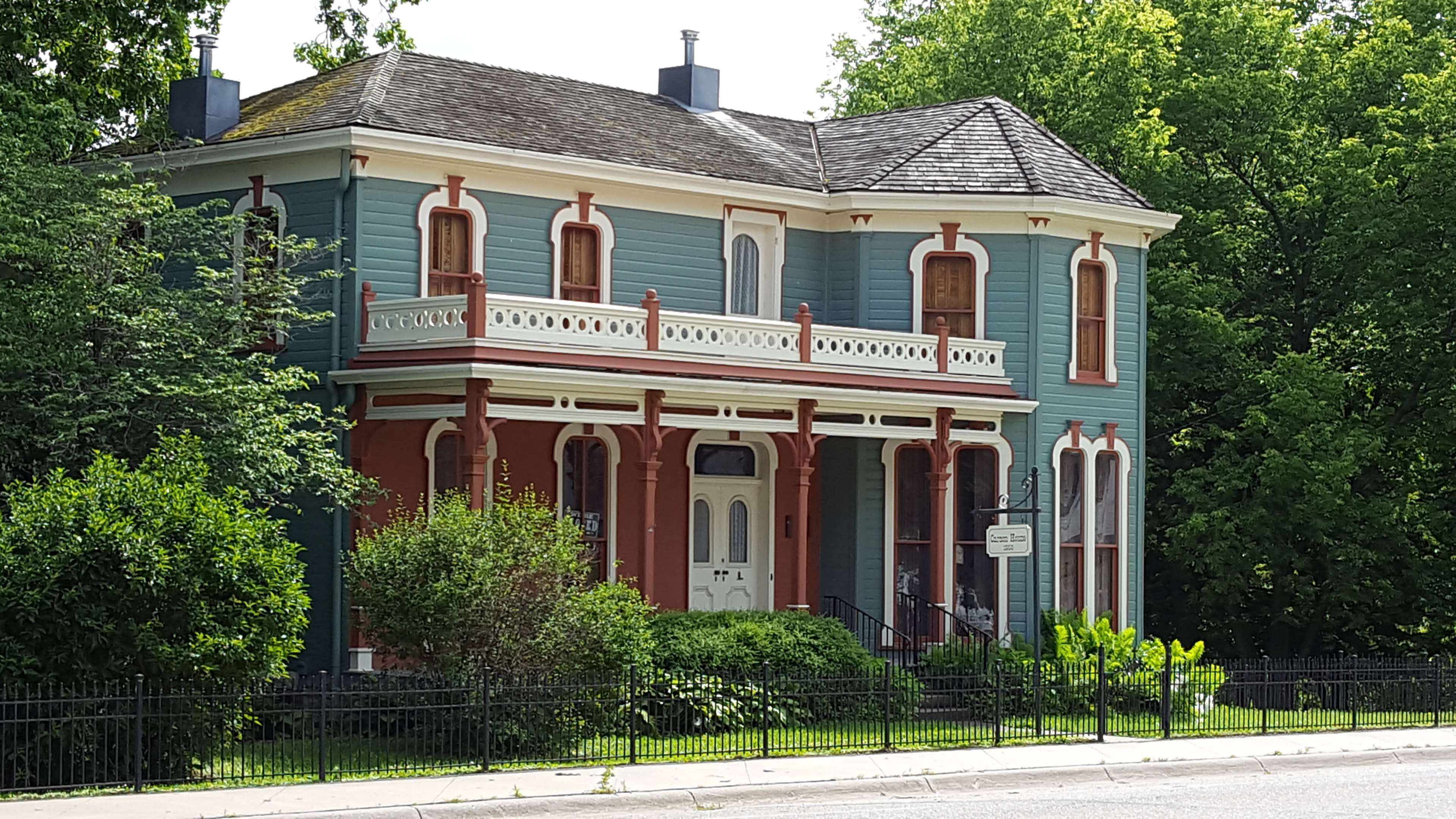 lawn, plant, home, facade, growth, building, house, green color, day, no people, nature, tree, yard, architecture, residential district, building exterior, HD Wallpaper