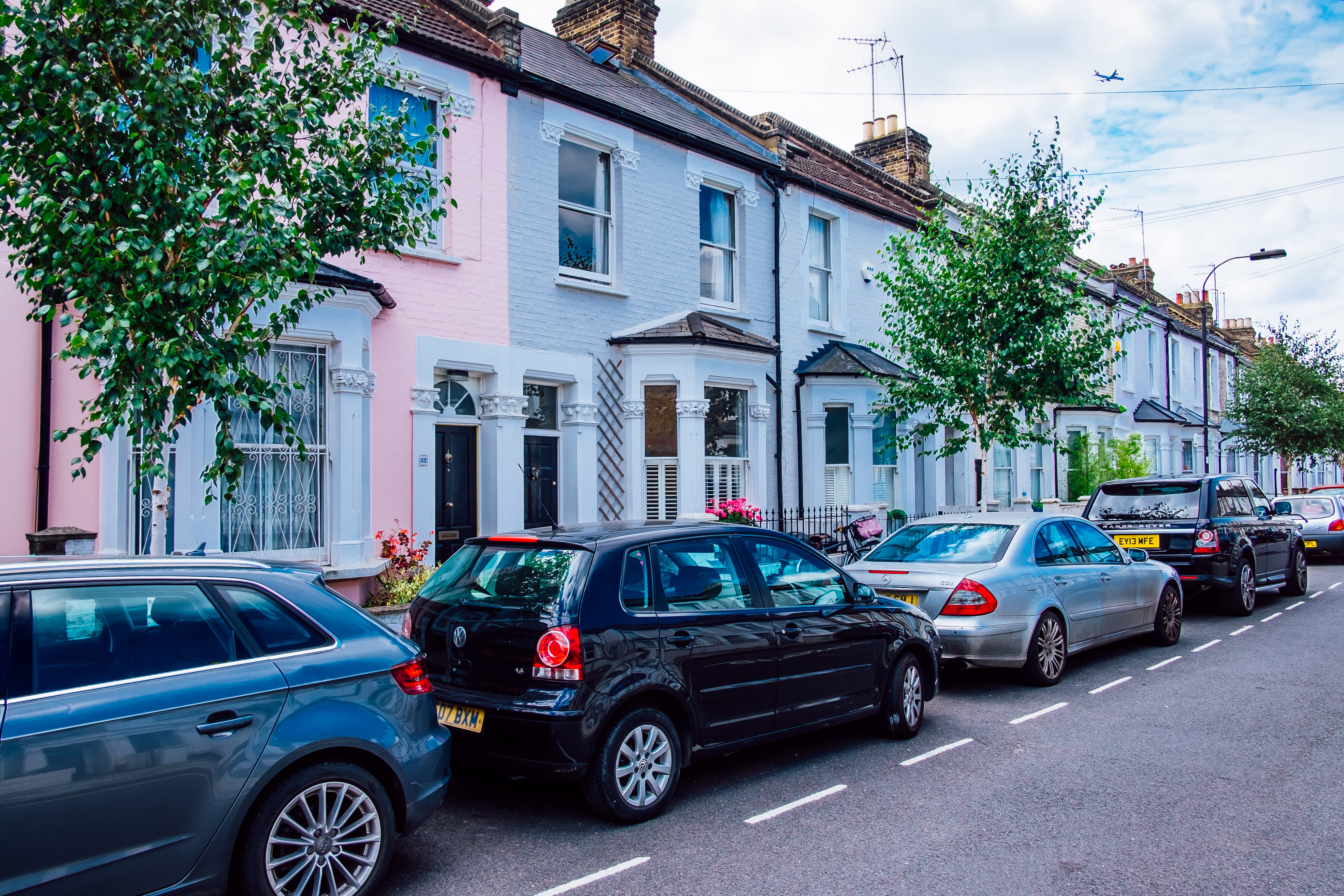transportation, stationary, car, residential district, street, fulham, day, building exterior, tree, victorian, land vehicle, home, cars, plant, built structure, HD Wallpaper