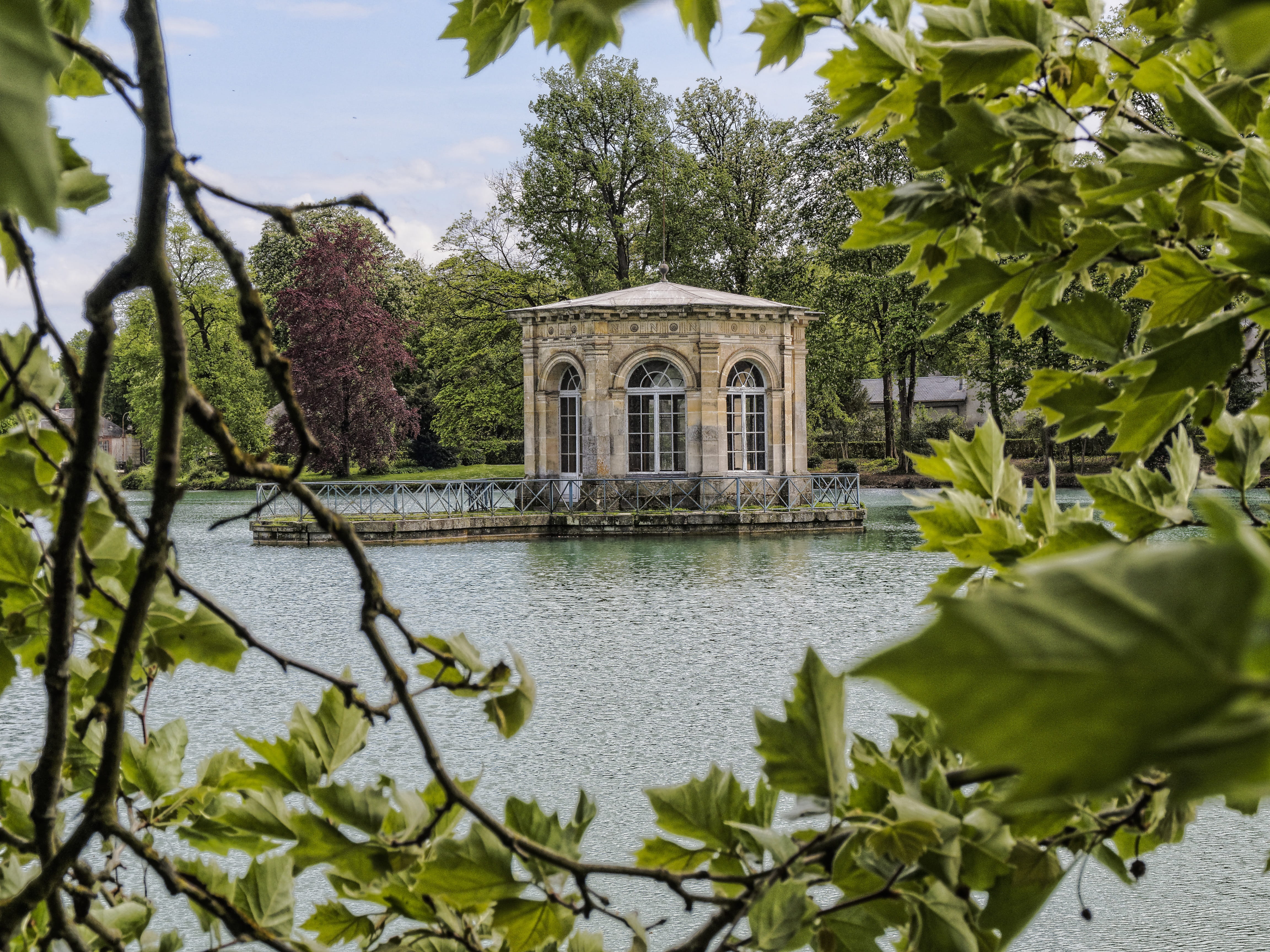 Lake, reflection, building, gold, garden, residence, napoleon, 4K, palace, outside, renaissance, stairs, style, green color, growth, fontainebleau park, HD Wallpaper