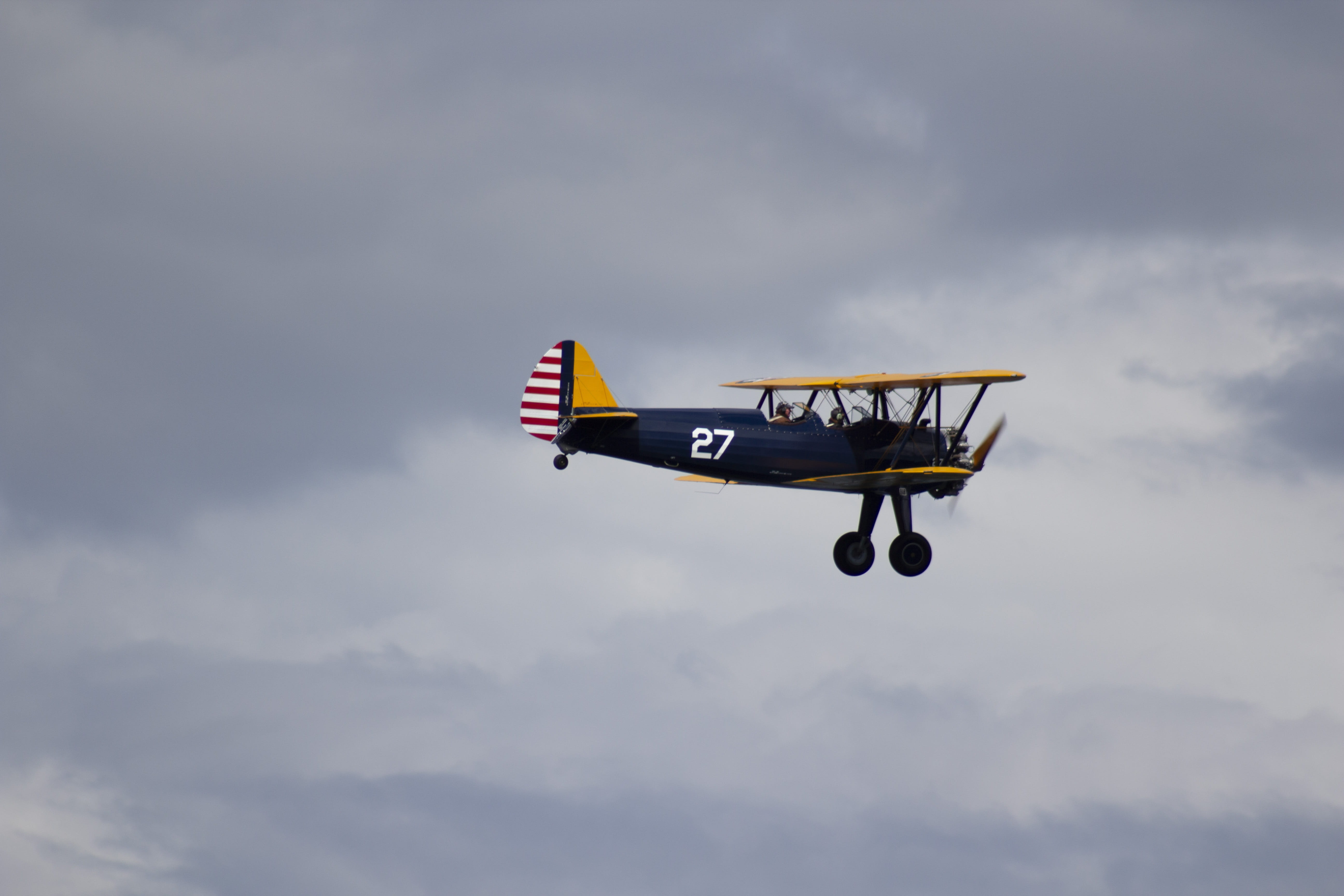 cloud - sky, on the move, transportation, air vehicle, outdoors, sky, low angle view, day, private airplane, bray, propeller airplane, beauty in nature, HD Wallpaper