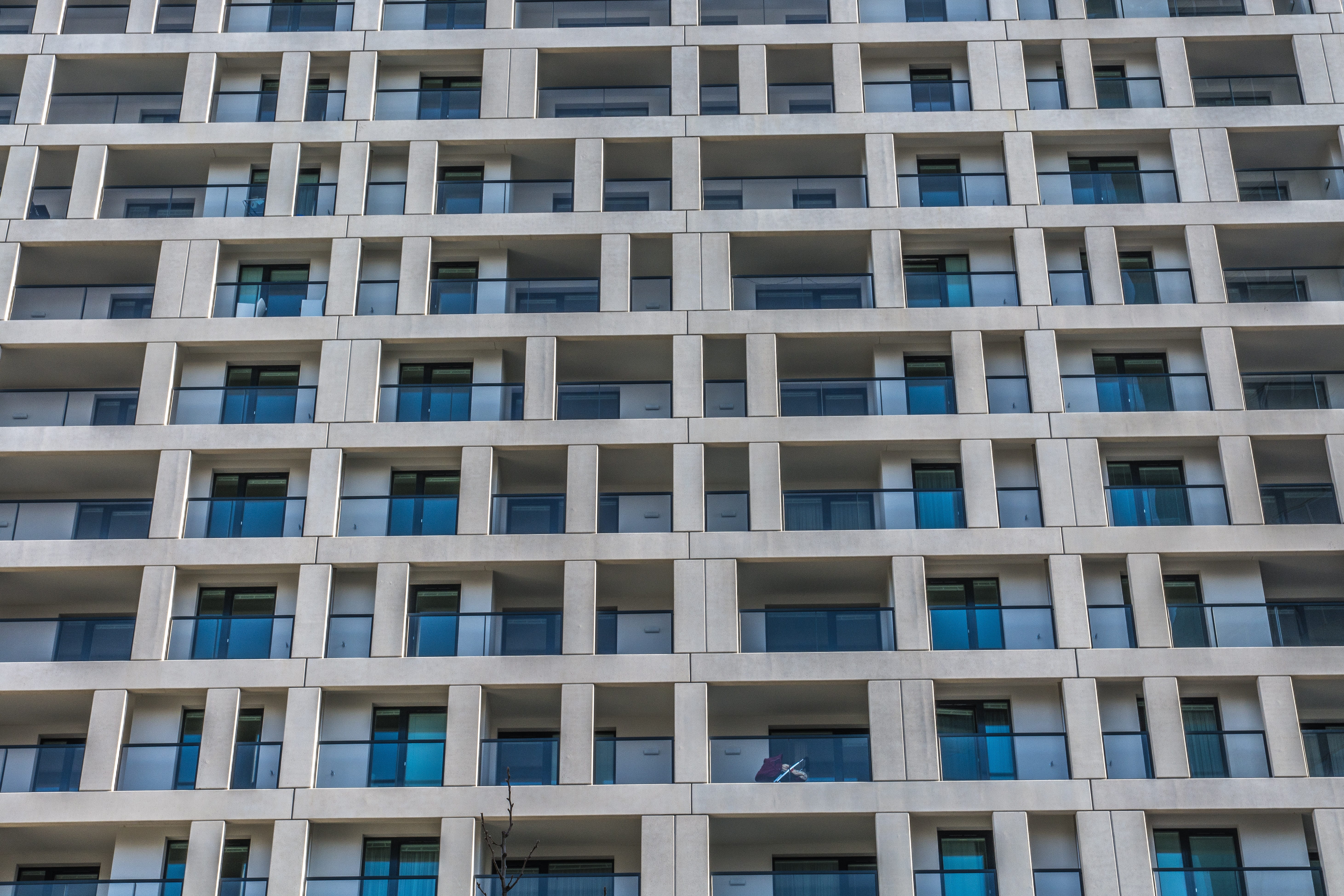 trist, skyscraper, in a row, outdoors, house facade, facade, 5K, window, structure, concrete, residential district, balcony, live, urban, building exterior, HD Wallpaper