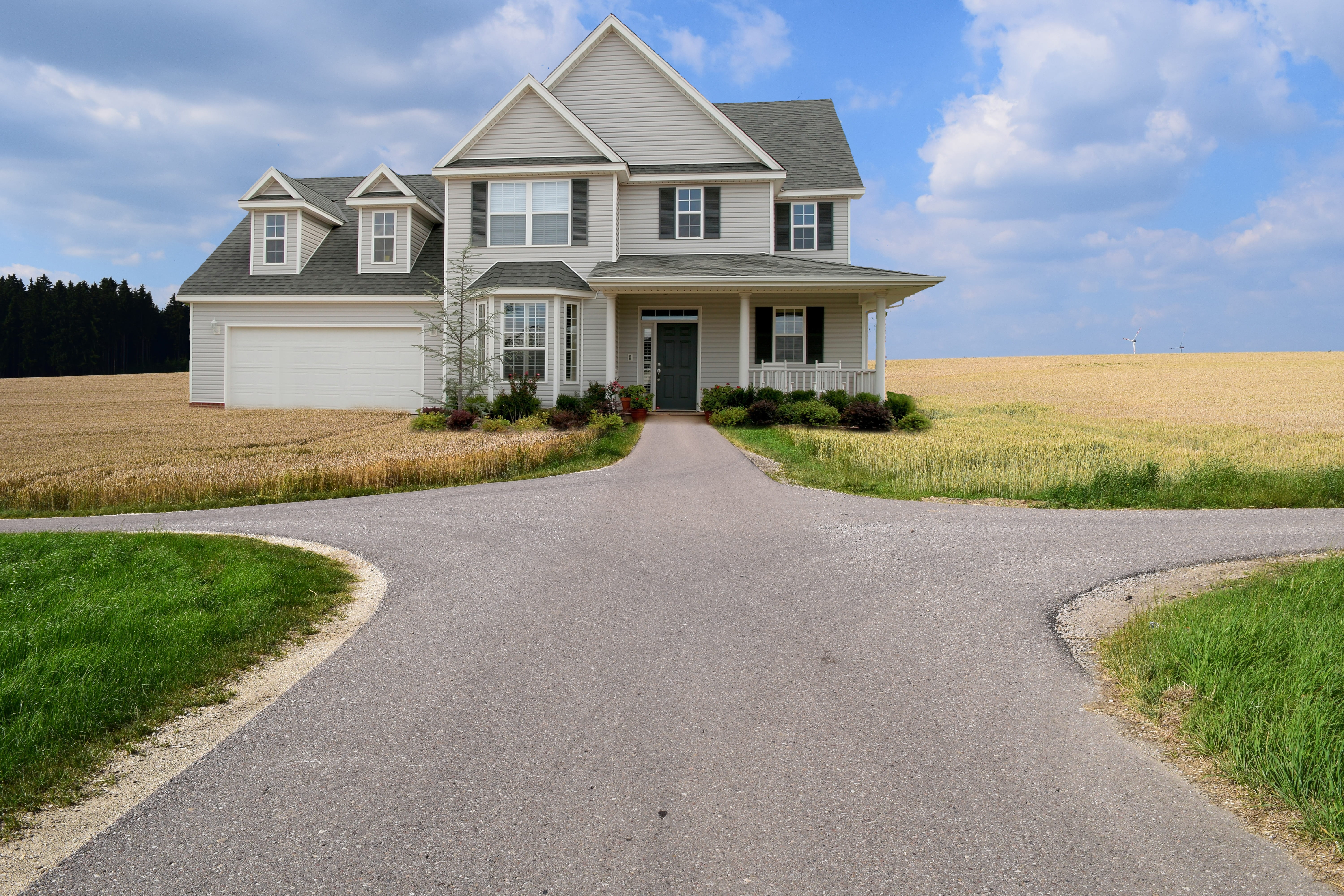 built structure, sky, t, grass, footpath, landscaped, street, front or back yard, t-junction, home ownership, architecture, suburb, residential district, HD Wallpaper