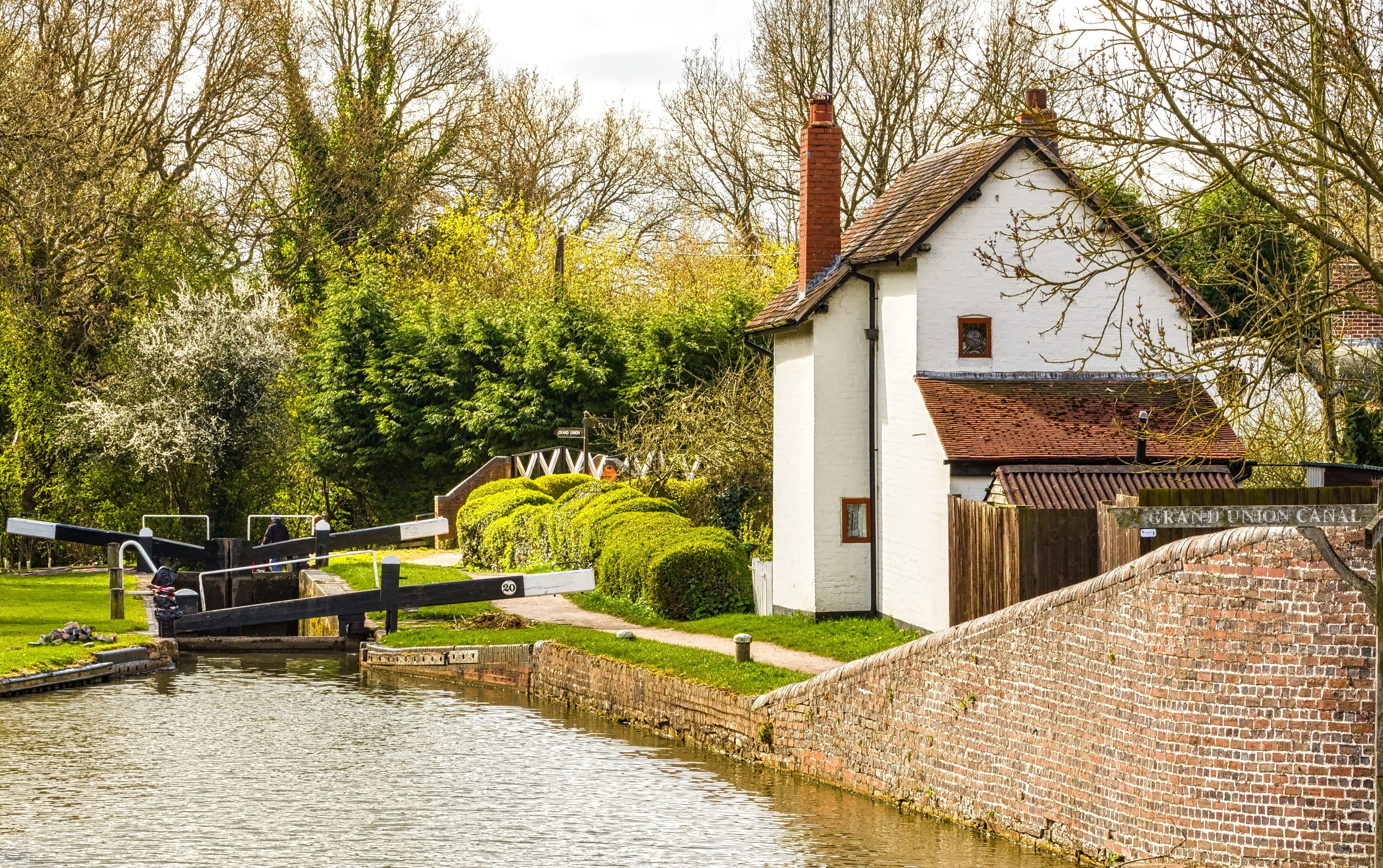 built Structure, kingswood, house, outdoors, bridge, waterfront, tree, Kingswood Junction, architecture, no people, river, transportation, plant, water wheel, HD Wallpaper