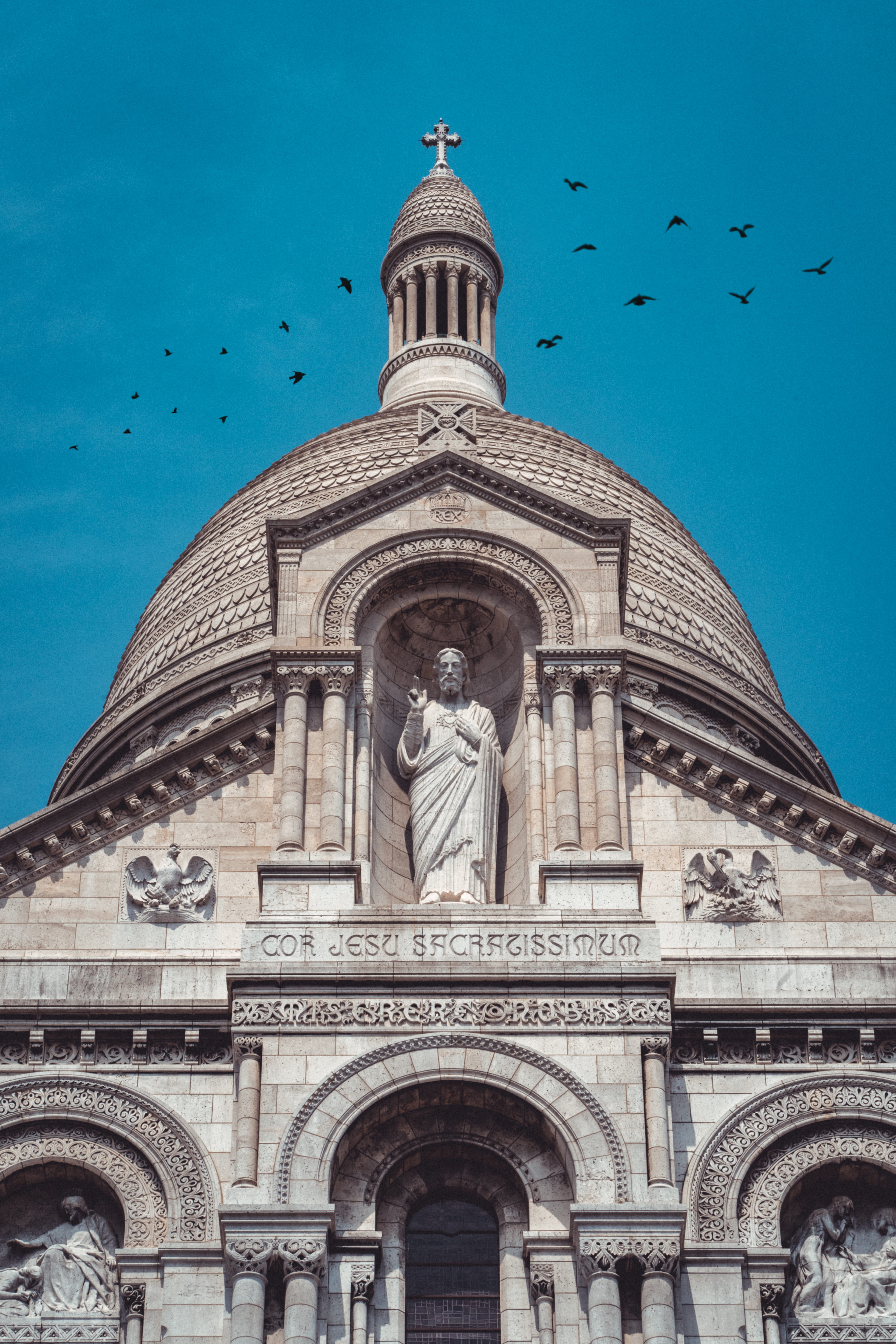 sculpture, paris, sacre coeur, the past, god, roof, angel, ornaments, no people, french, spirituality, low angle view, history, blue, hd, arch, place of worship, Phone HD Wallpaper
