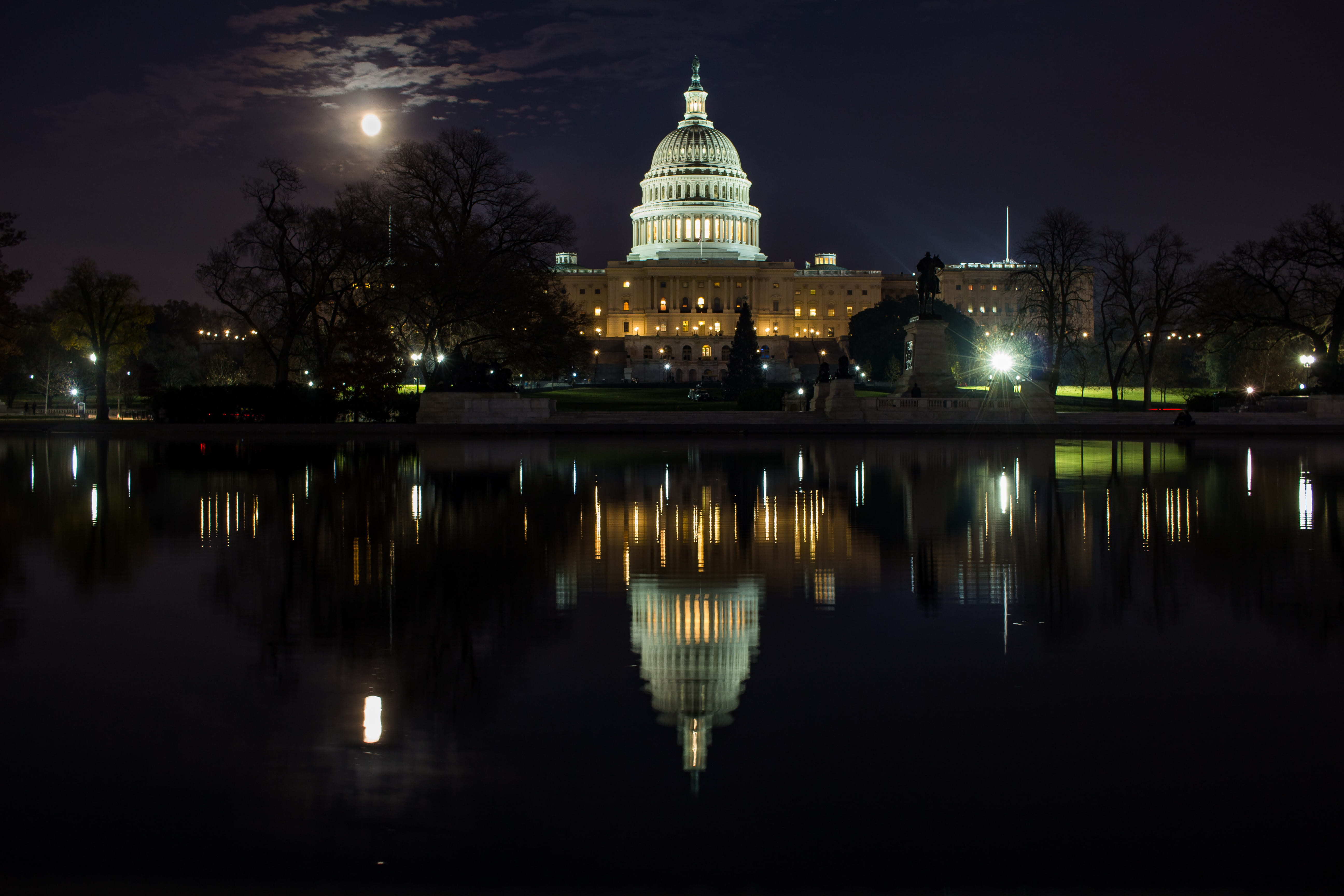 city, outdoors, parliament, architecture, spire, sky, 5K, built structure, lake, travel destinations, night, observatory, dome, tourism, nature, planetarium, HD Wallpaper