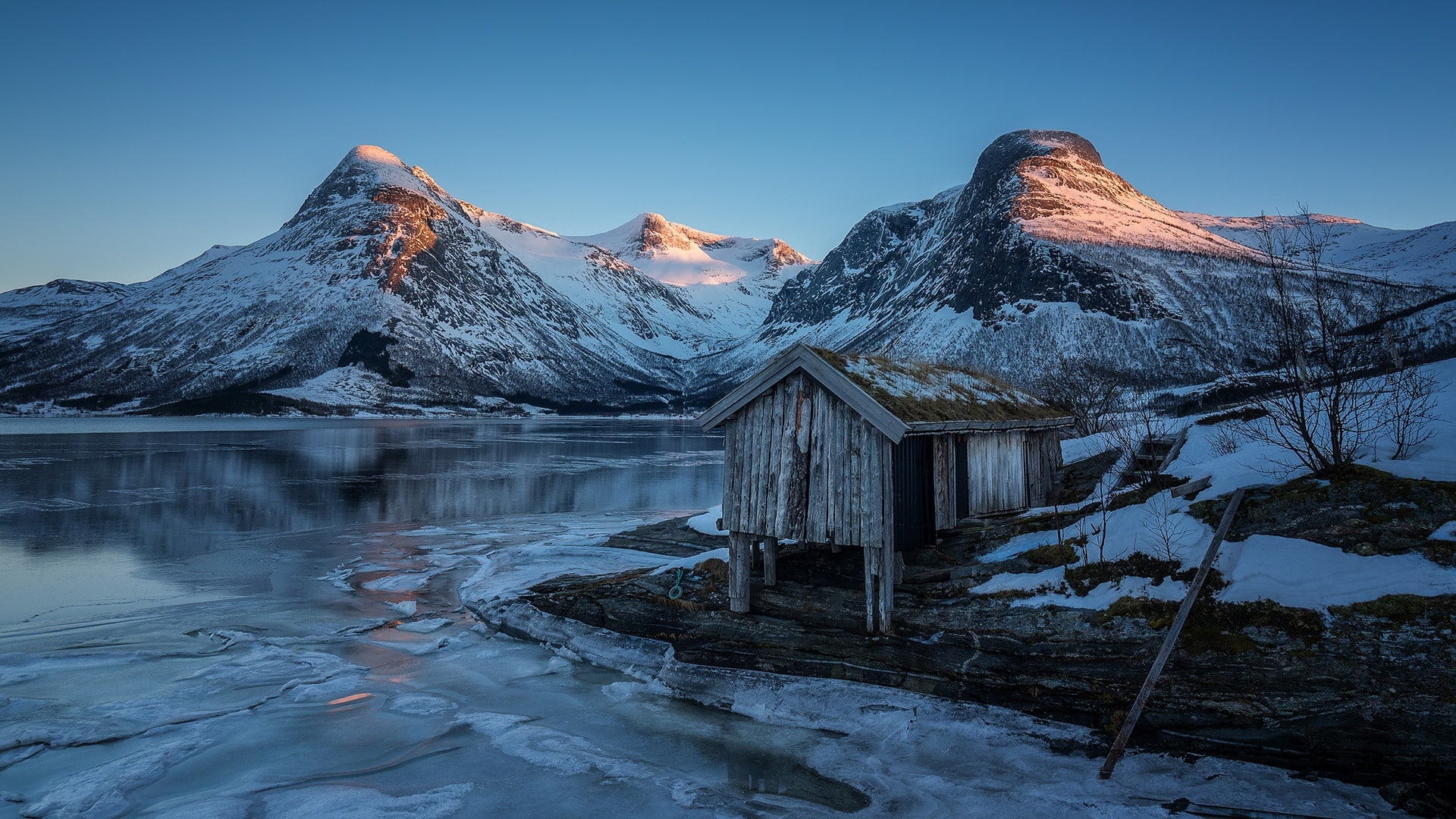 egersund, winter, frost, eigeroya, zing, 1080P, frozen, winter landscape, snow, rogaland, reflection, mountain, lake, hut, norway, HD Wallpaper
