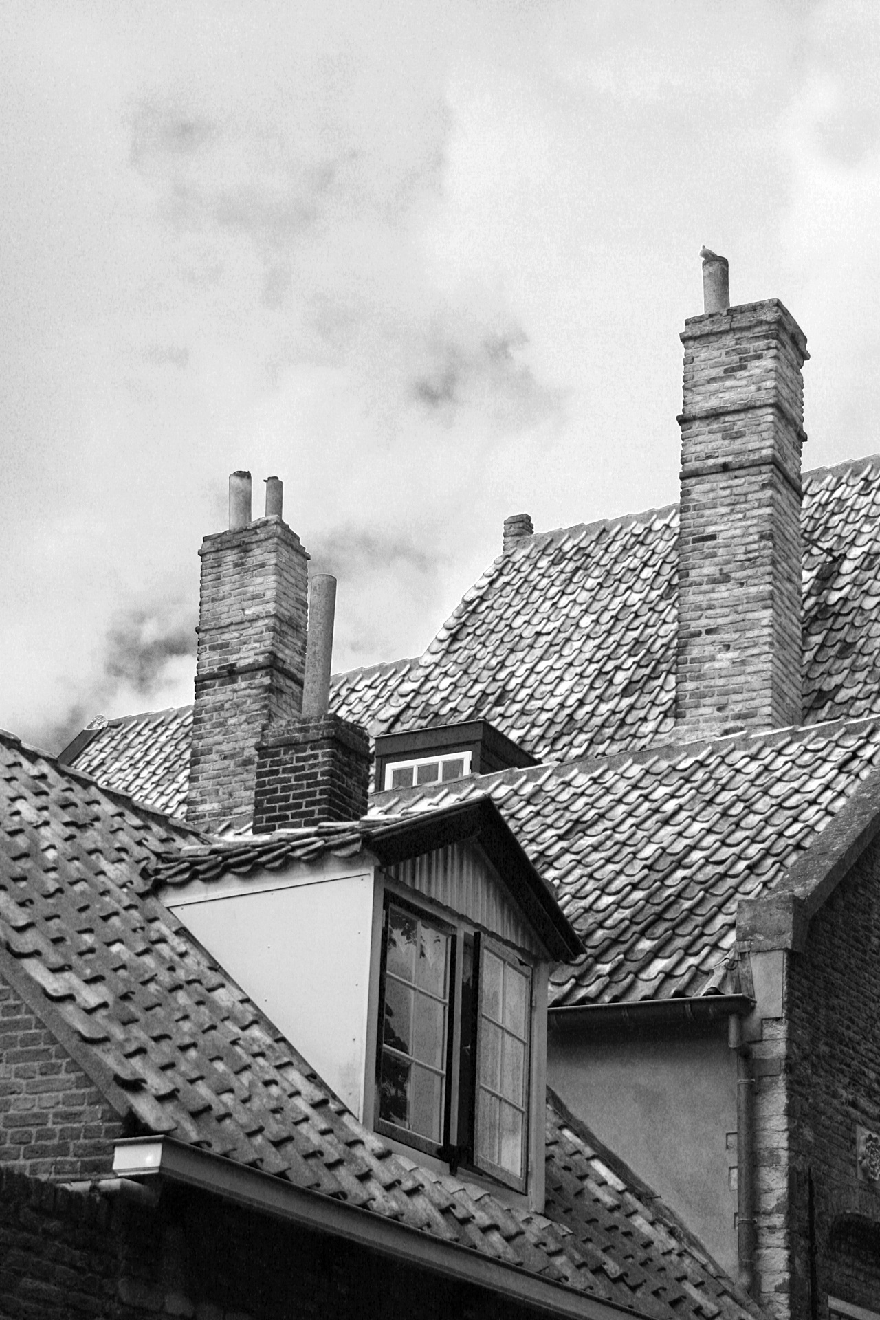 history, nature, no people, roofing, architecture, fireplaces, built structure, wall, house, black and white, building exterior, brick, outdoors, 1080P, Phone HD Wallpaper