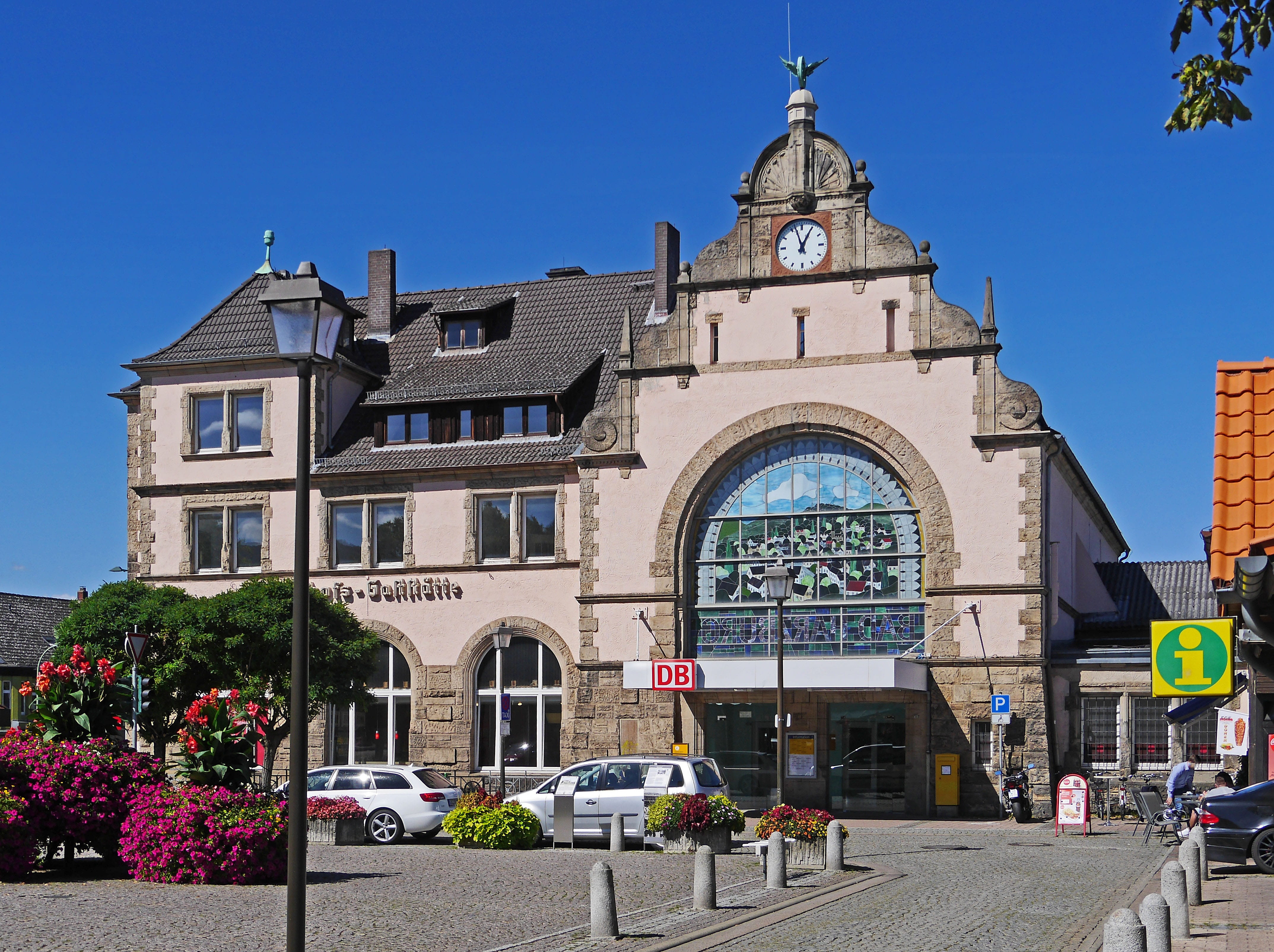 transportation, spa, street, clock, gable, station building, historically, arch, high resin, city, terminal station, final destination, day, car, clear sky, HD Wallpaper