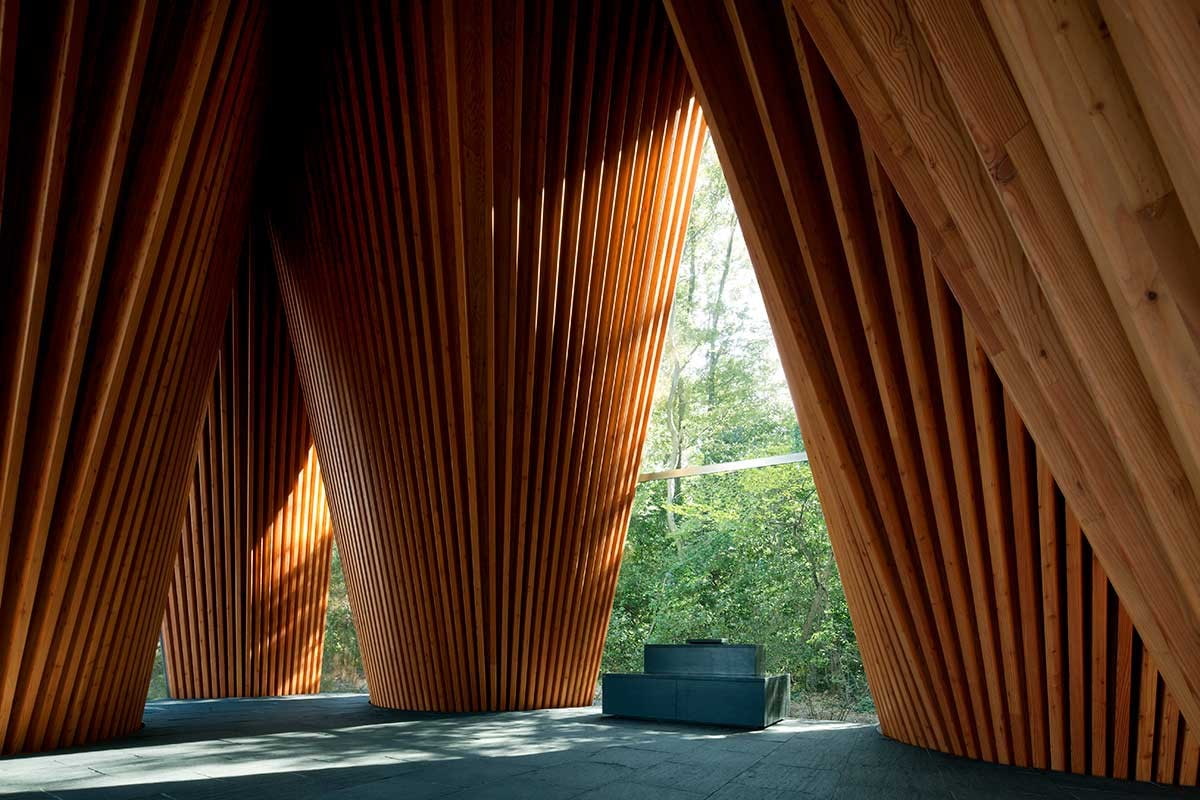 sunlight, built structure, orange color, wood, architecture, Japan, shrine, nature, brown, pattern, ceiling, modern, religion, wood - material, no people, HD Wallpaper