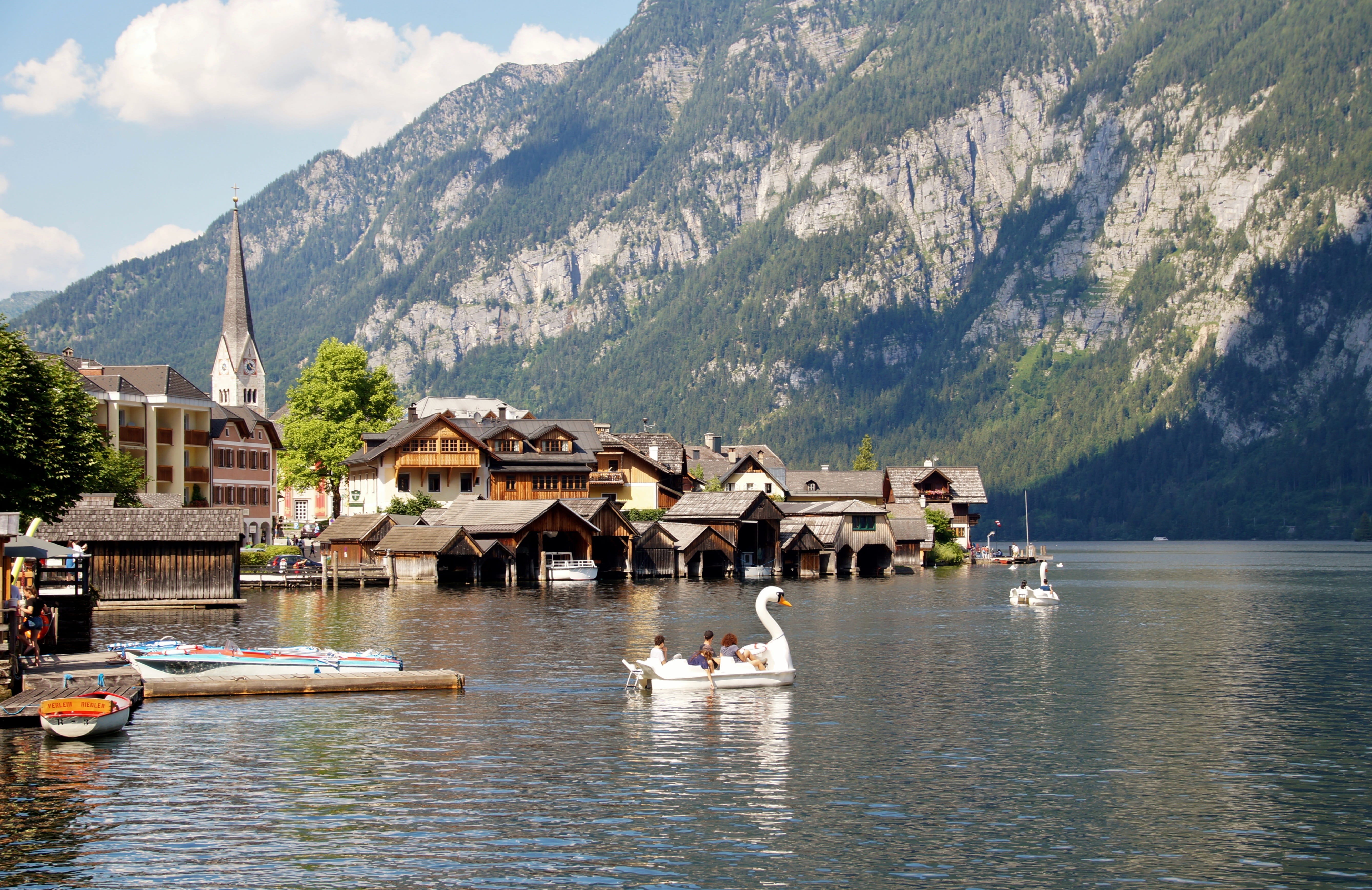 houses, travel destinations, lake, sky, tree, water, tourism, building exterior, day, summer, rowboat, architecture, unesco, hallstatt, tourists, scenics - nature, HD Wallpaper