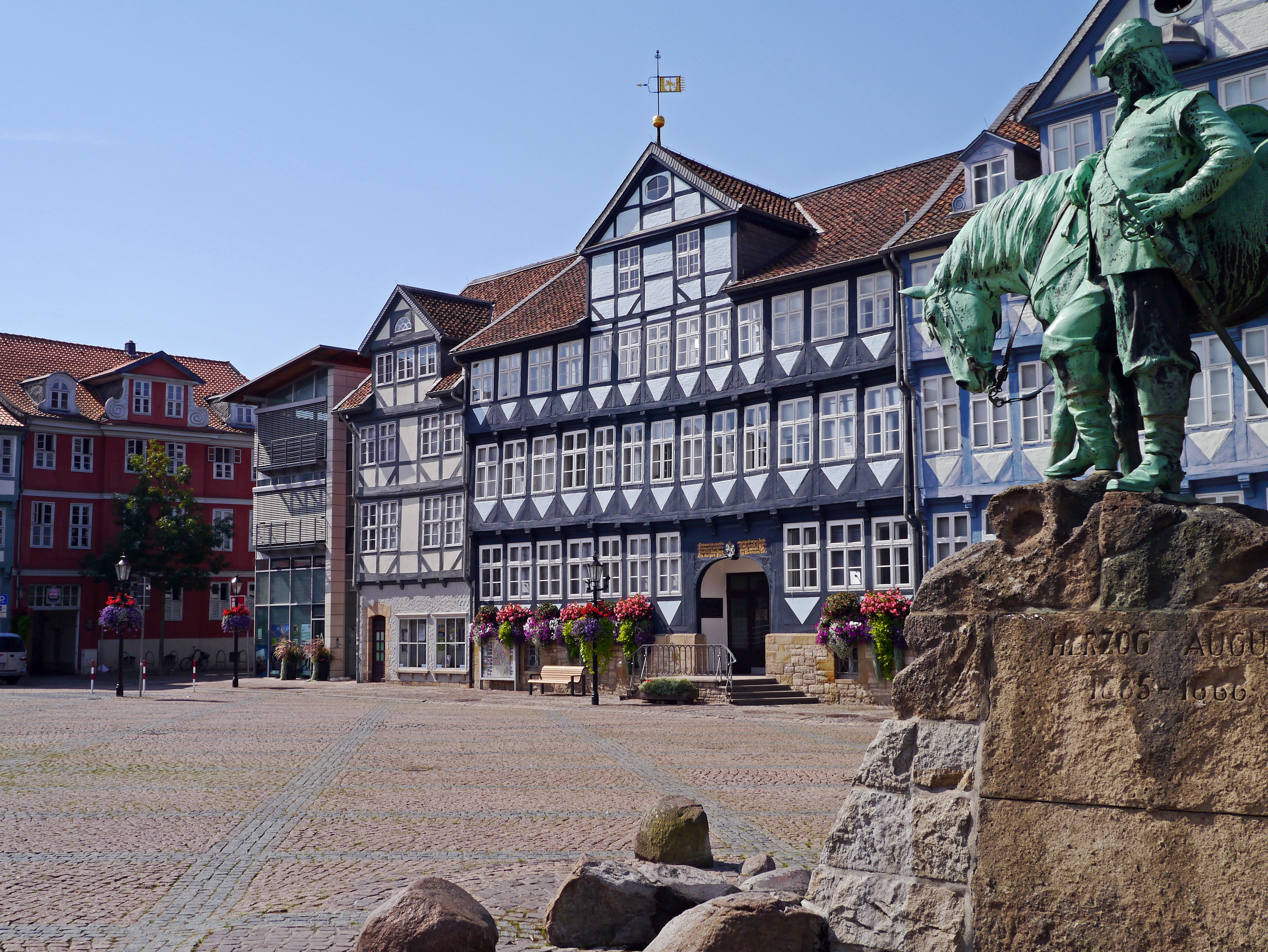 horse, solid, city, sky, building exterior, architecture, truss, lower saxony, outdoors, travel, stadtmitte, facade, bez, blue, street, day, duke, wolfenbüttel, HD Wallpaper