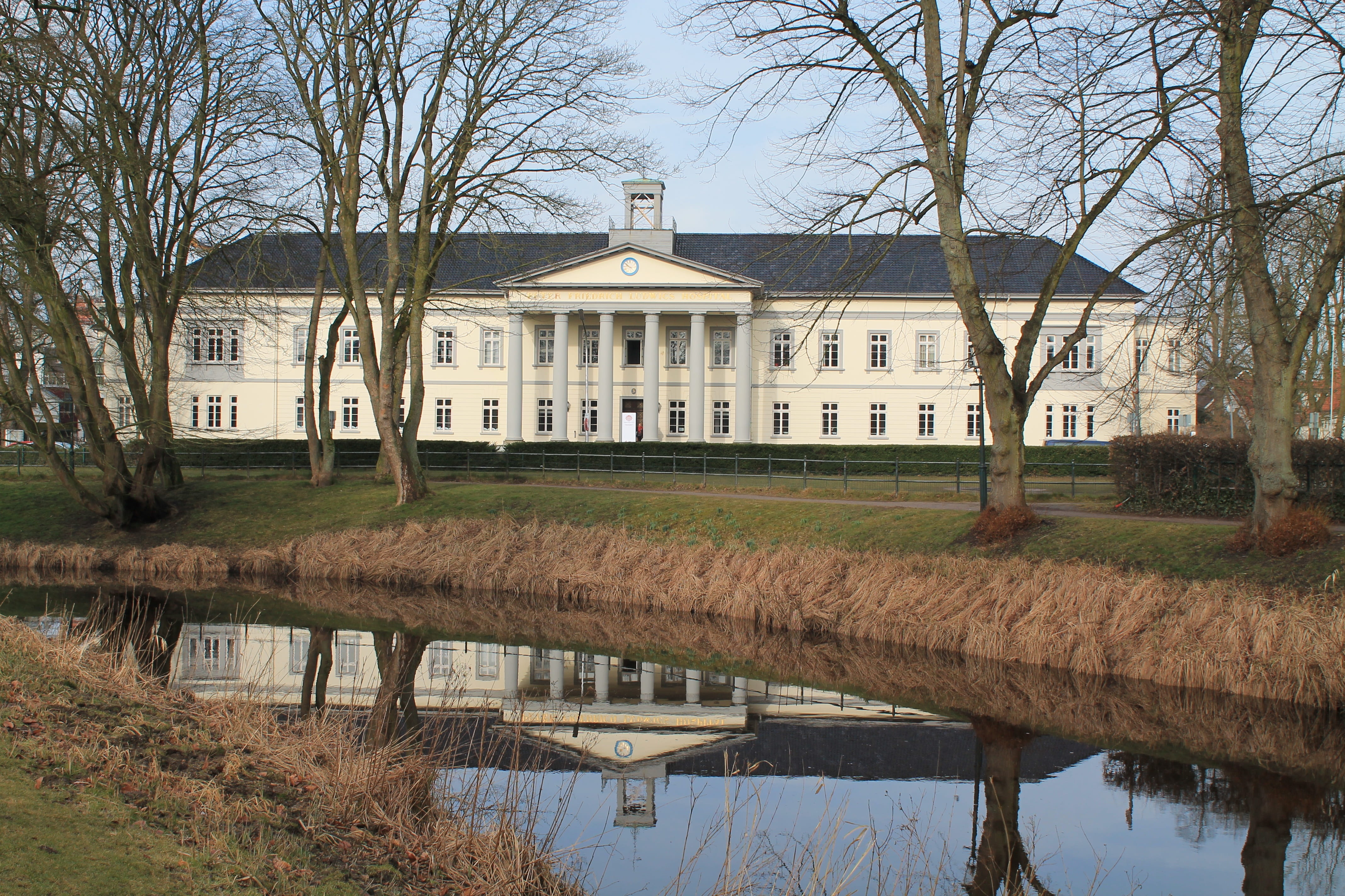 reflection, built structure, tree, 4K, oldenburg, house, lower saxony, building exterior, water, sky, outdoors, grass, nature, bare tree, home, building, HD Wallpaper