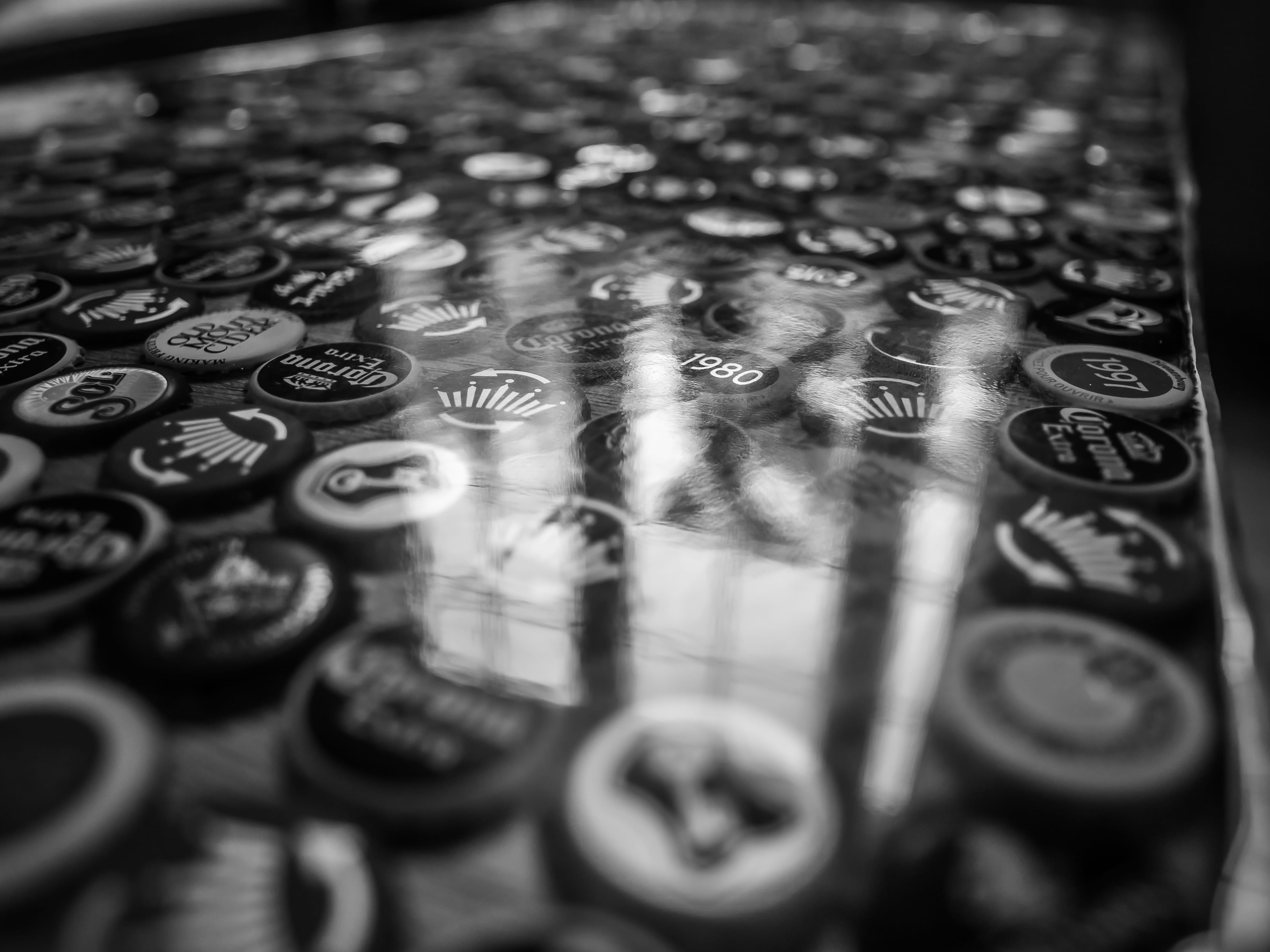 budweiser, machinery, table, corona, project, sol, large group of objects, pattern, selective focus, metal, caps, alphabet, no people, economy, close-up, HD Wallpaper