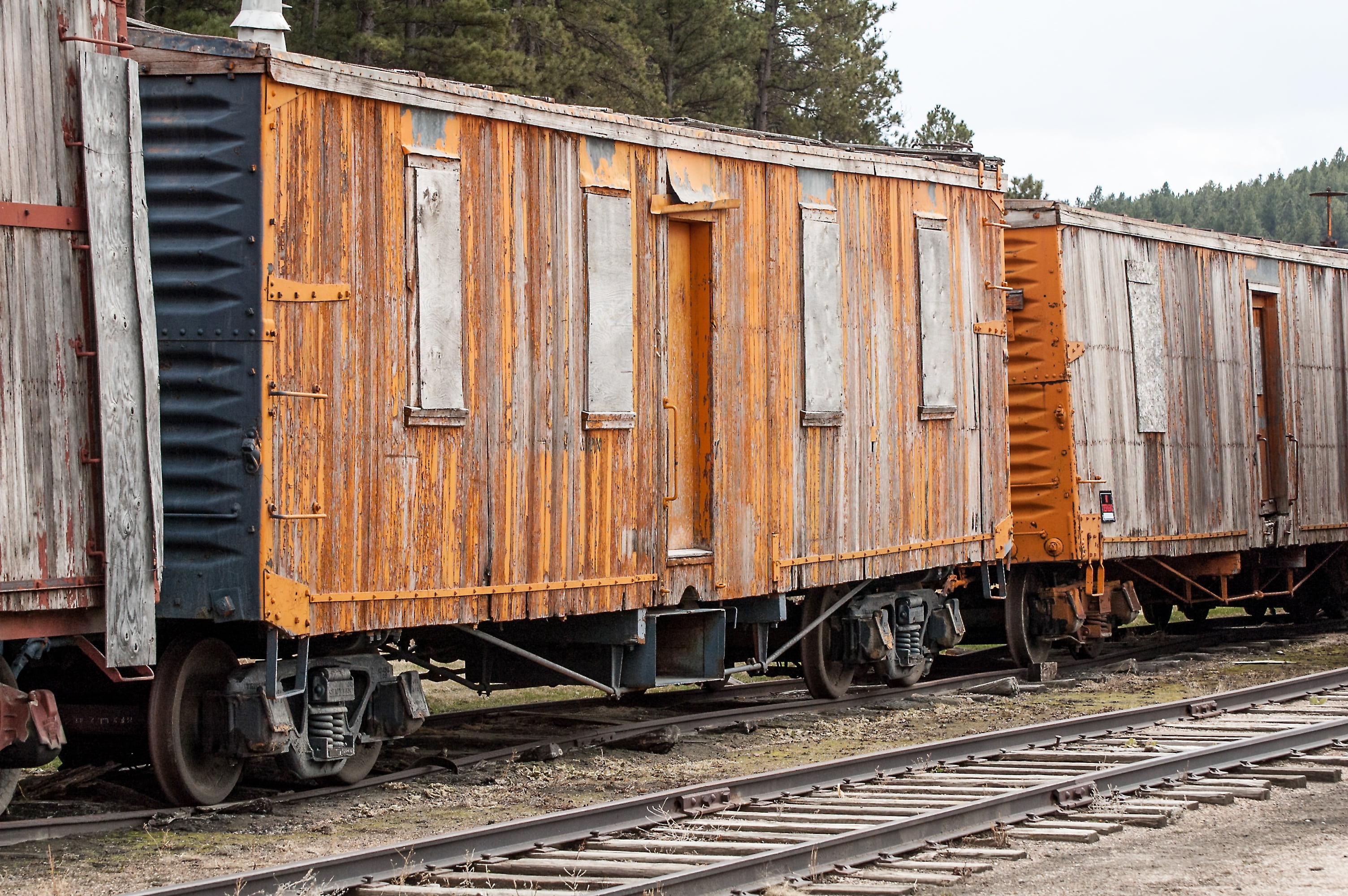 day, wooden, retro, mode of transportation, shipping, container, train - vehicle, track, freight Transportation, business, engine, black, train station, HD Wallpaper