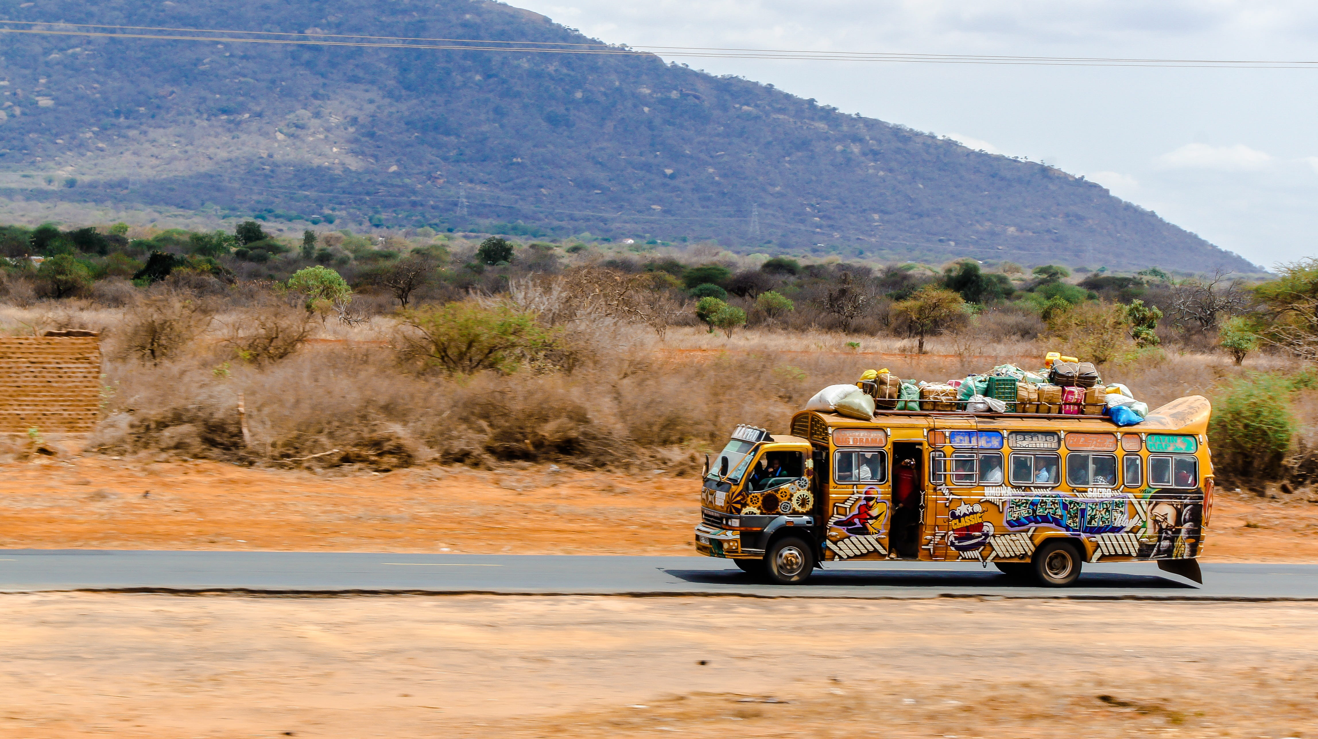 travel, tower, nairobi, land vehicle, mountain, on the move, skyscraper, africa, plant, sky, men, landscape, day, incidental people, public transport, town, HD Wallpaper