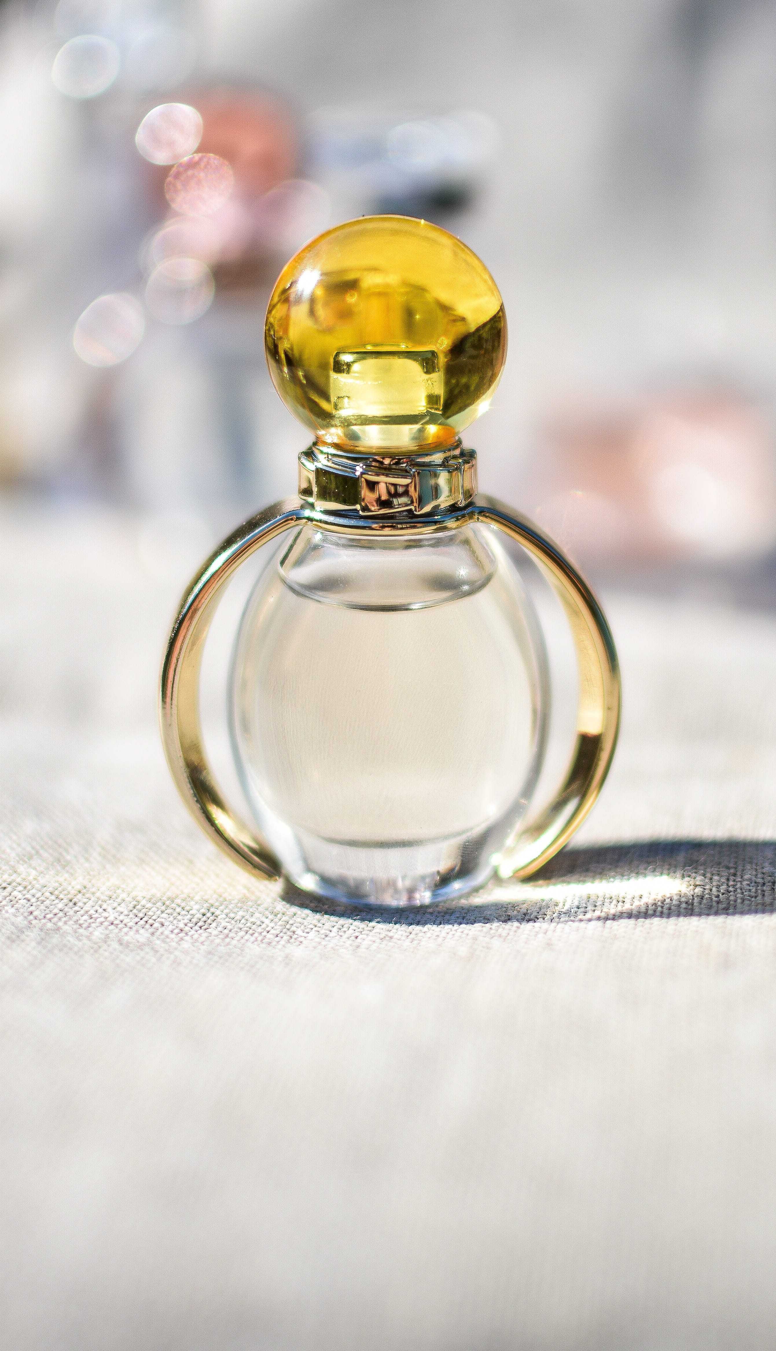 liquid, aromatic, ring, glass, outdoors, bottle, perfume, scent, luxury, tablecloth, still life, transparent, smell, focus on foreground, 4K, jewelry, Phone HD Wallpaper