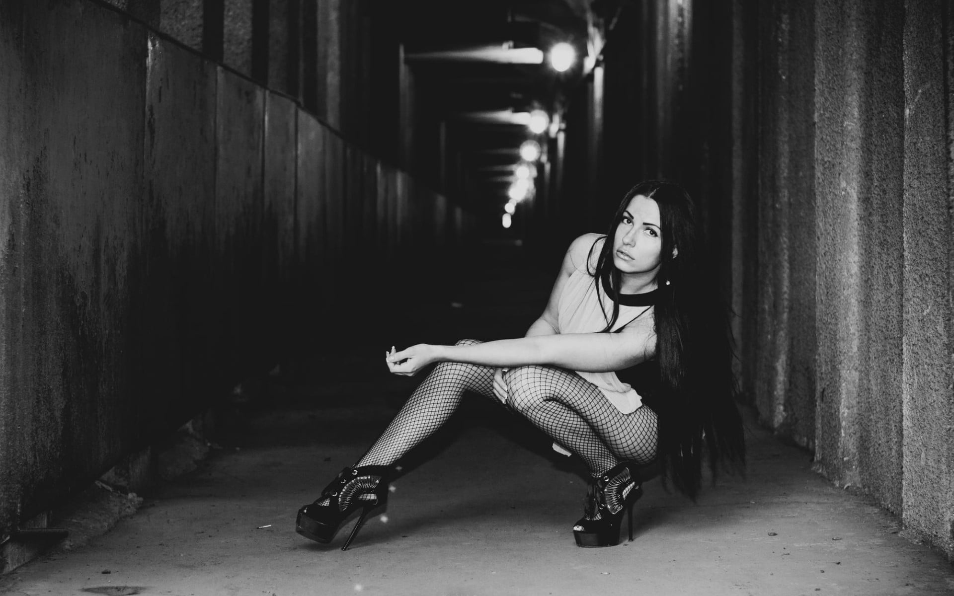 fishnet stockings, stockings, young women, beauty, long hair, beautiful woman, full length, women, teenager, monochrome, real people, fashion, tunnel, portrait, HD Wallpaper