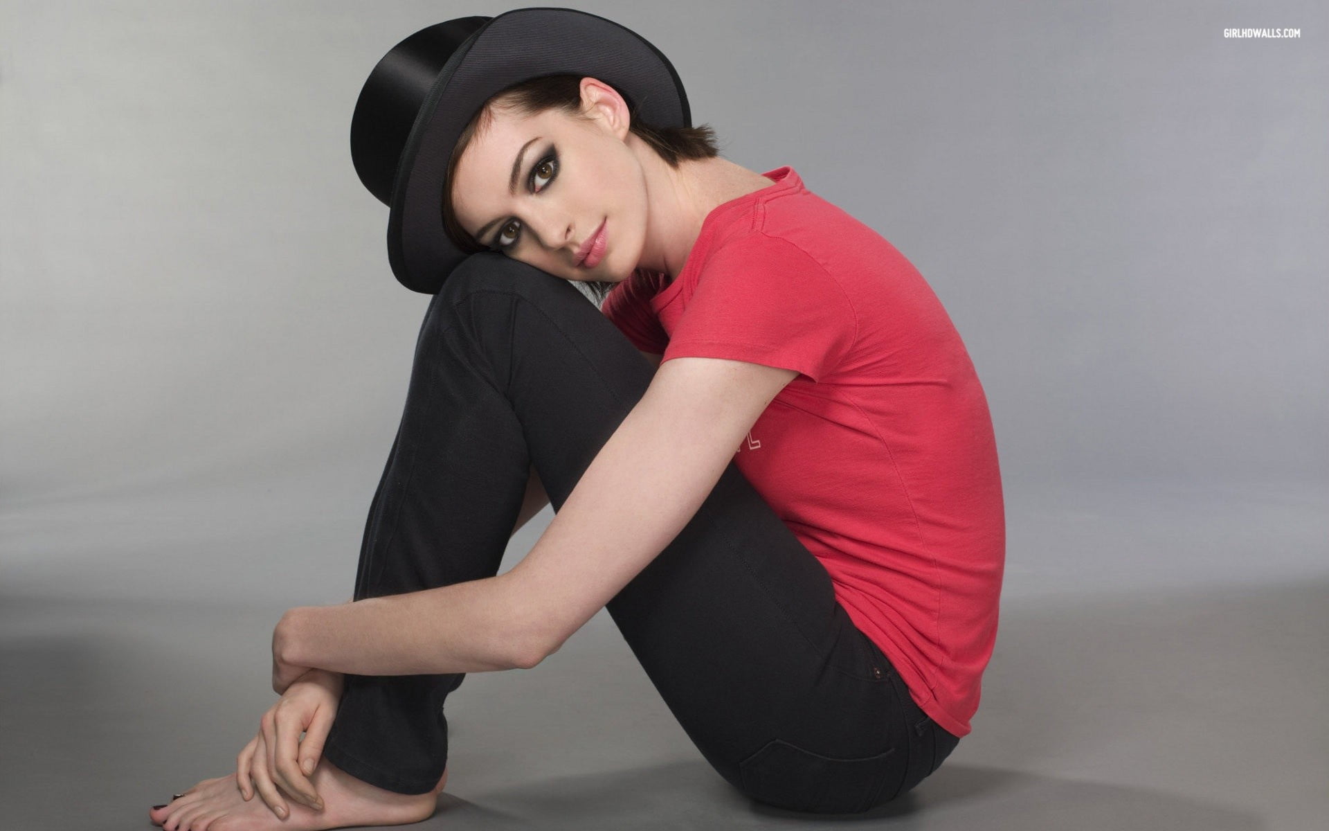 Anne Hathaway, top hat, black color, hairstyle, full length, lifestyles, clothing, anna, looking, fashion, looking at camera, young women, beautiful woman, HD Wallpaper