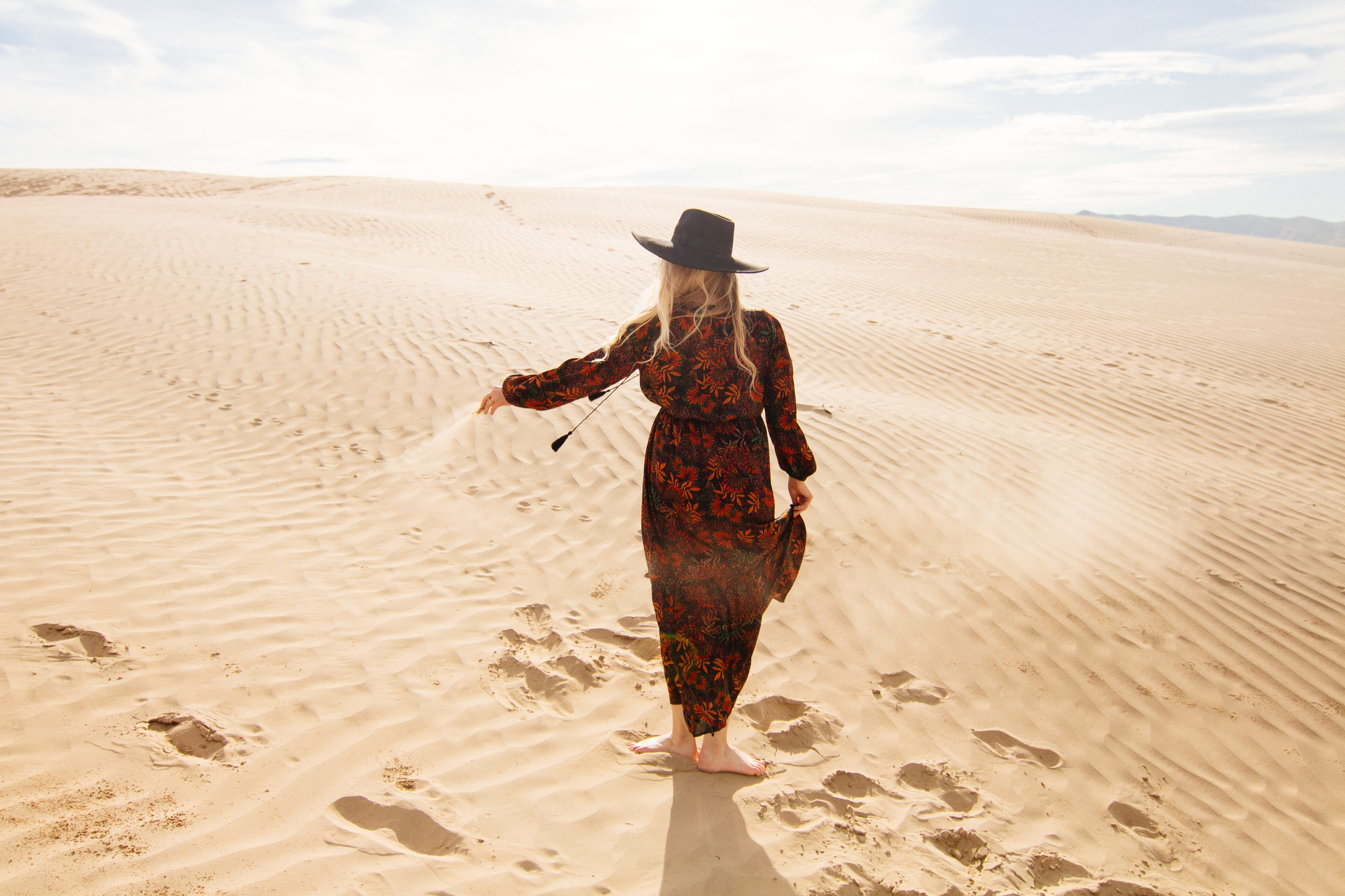 one person, land, leisure activity, arid climate, full length, casual clothing, landscape, climate, rear view, 5K, adult, united states, boho, nature, HD Wallpaper