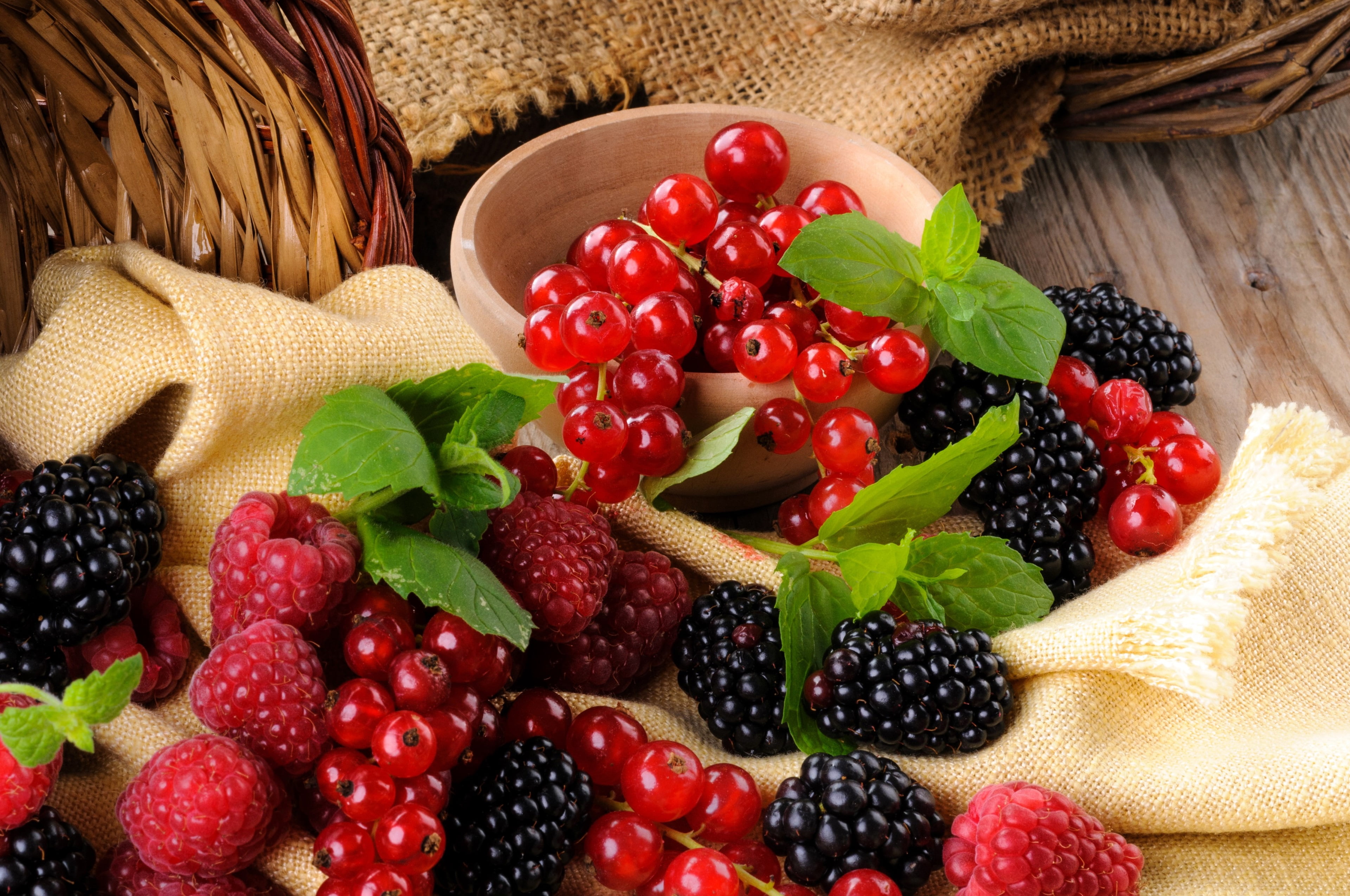 choice, red, fruit salad, plant part, herb, leaf, close-up, berry 4k computer hd wallpapers free download, still life, no people, fruit, indoors, healthy eating, HD Wallpaper