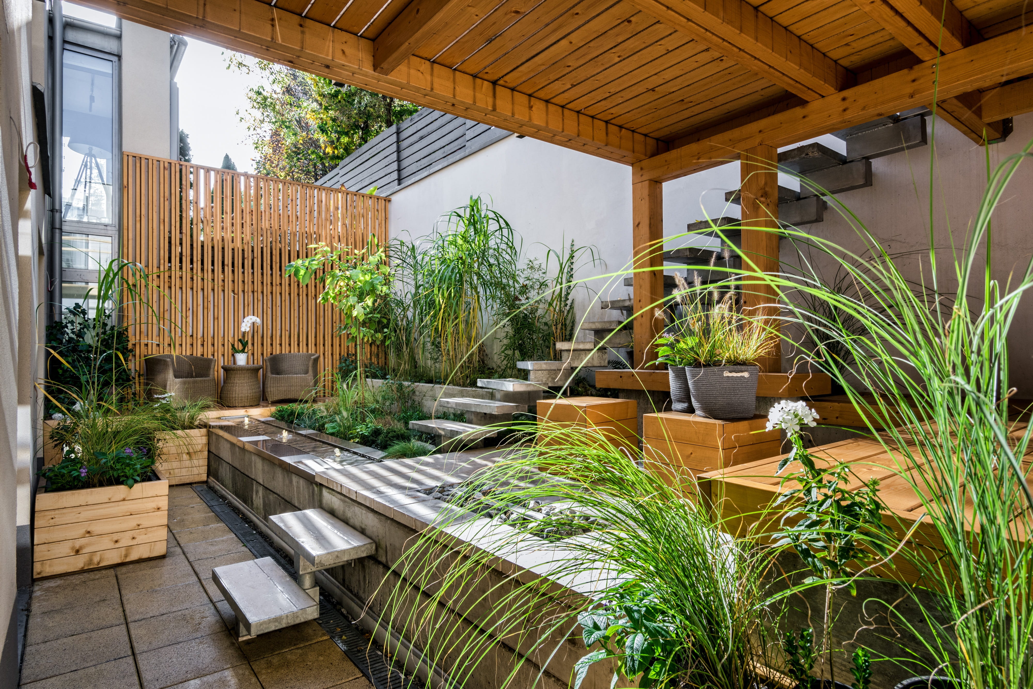 exterior, front or back yard, flower, ornamental grass, contemporary, garden, nature, built structure, luxury, landscape, architectural, wood, residential district, HD Wallpaper