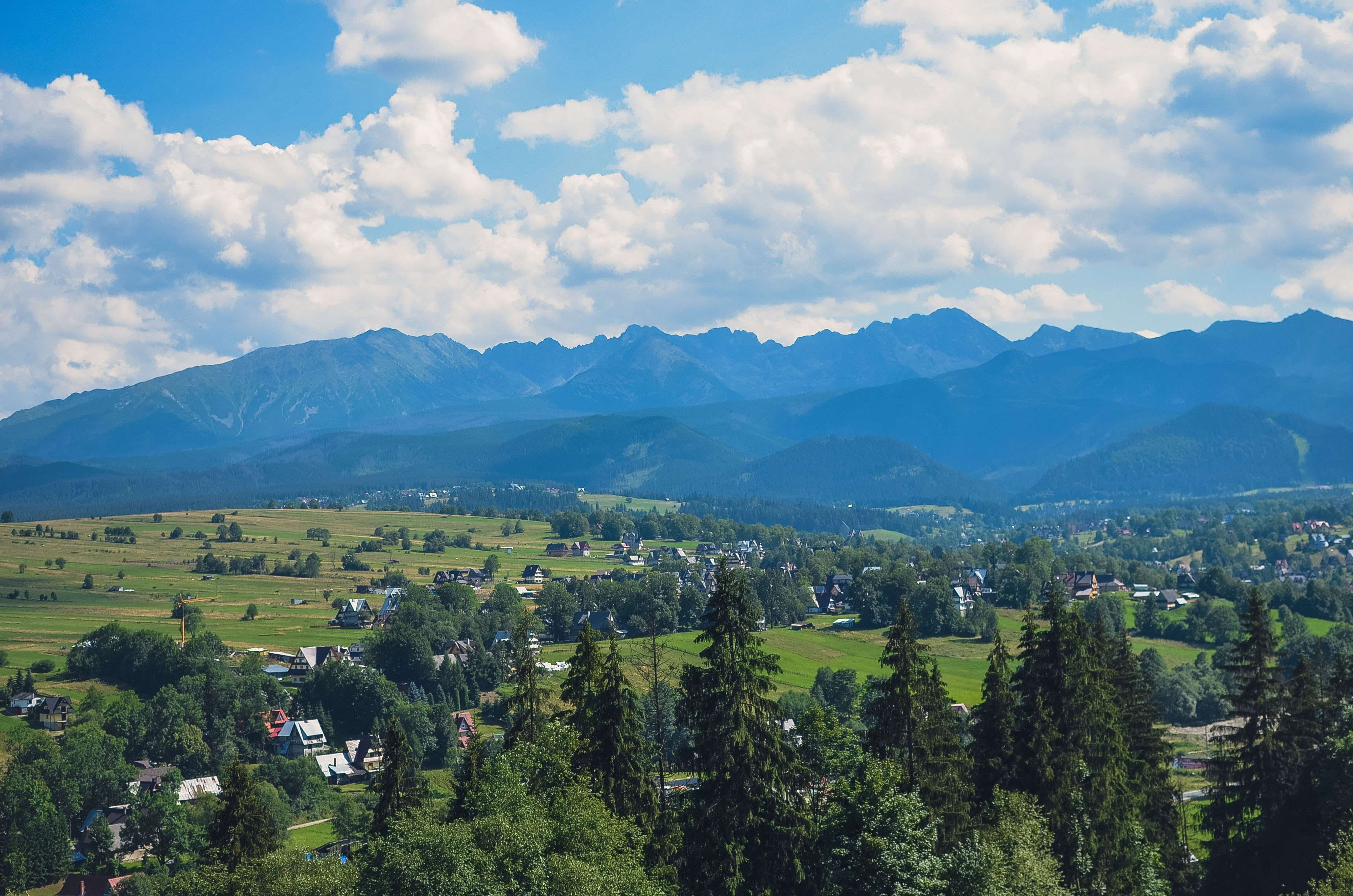 beauty in nature, non-urban scene, land, sky, landscape, cloud - sky, no people, tranquility, view, architecture, growth, high tatras, 2K, tree, mountain, HD Wallpaper