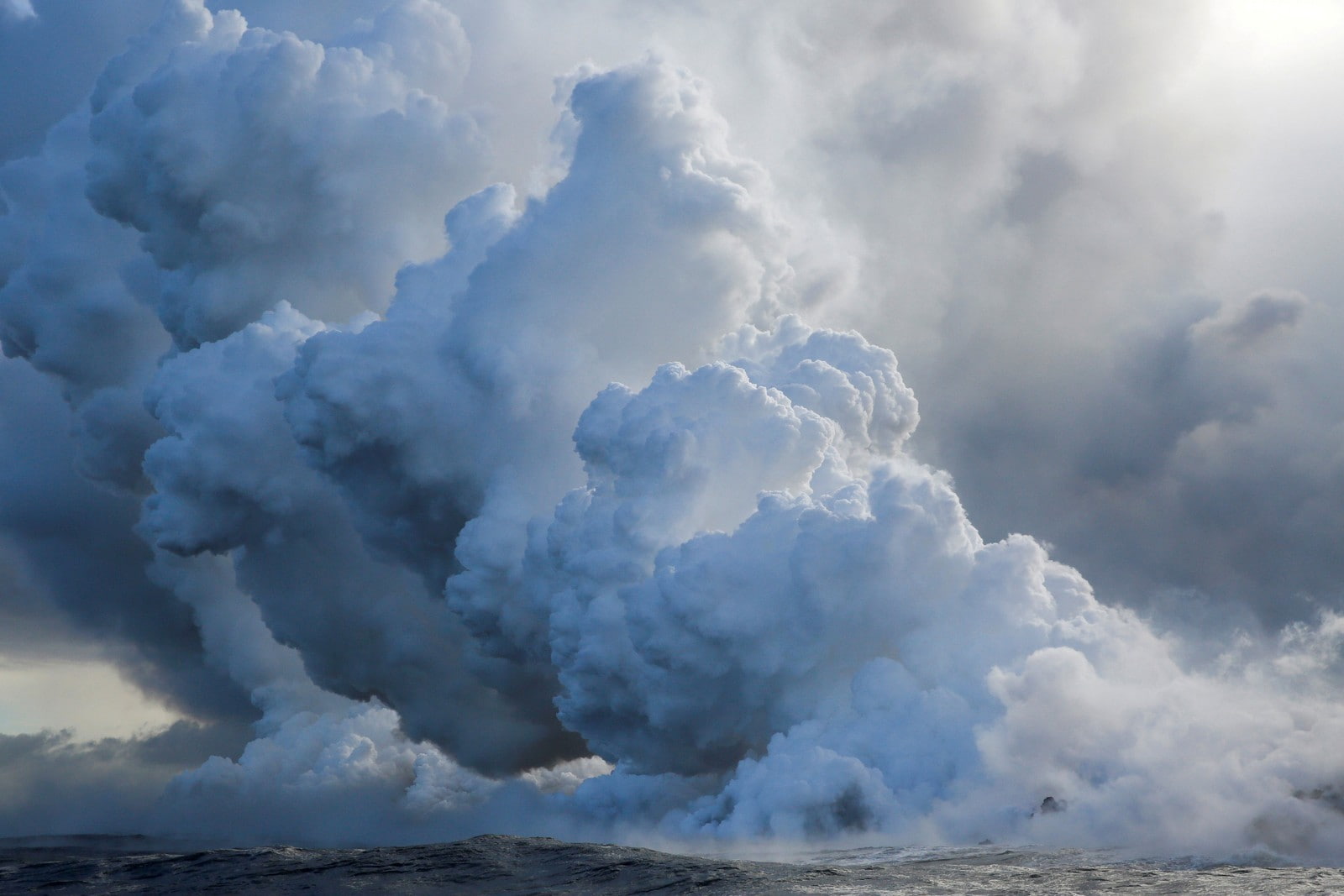 nature, environment, cloud - sky, power, geology, water, land, sky, ominous, smoke - physical structure, kilauea, outdoors, hawaii, power in nature, pollution, HD Wallpaper