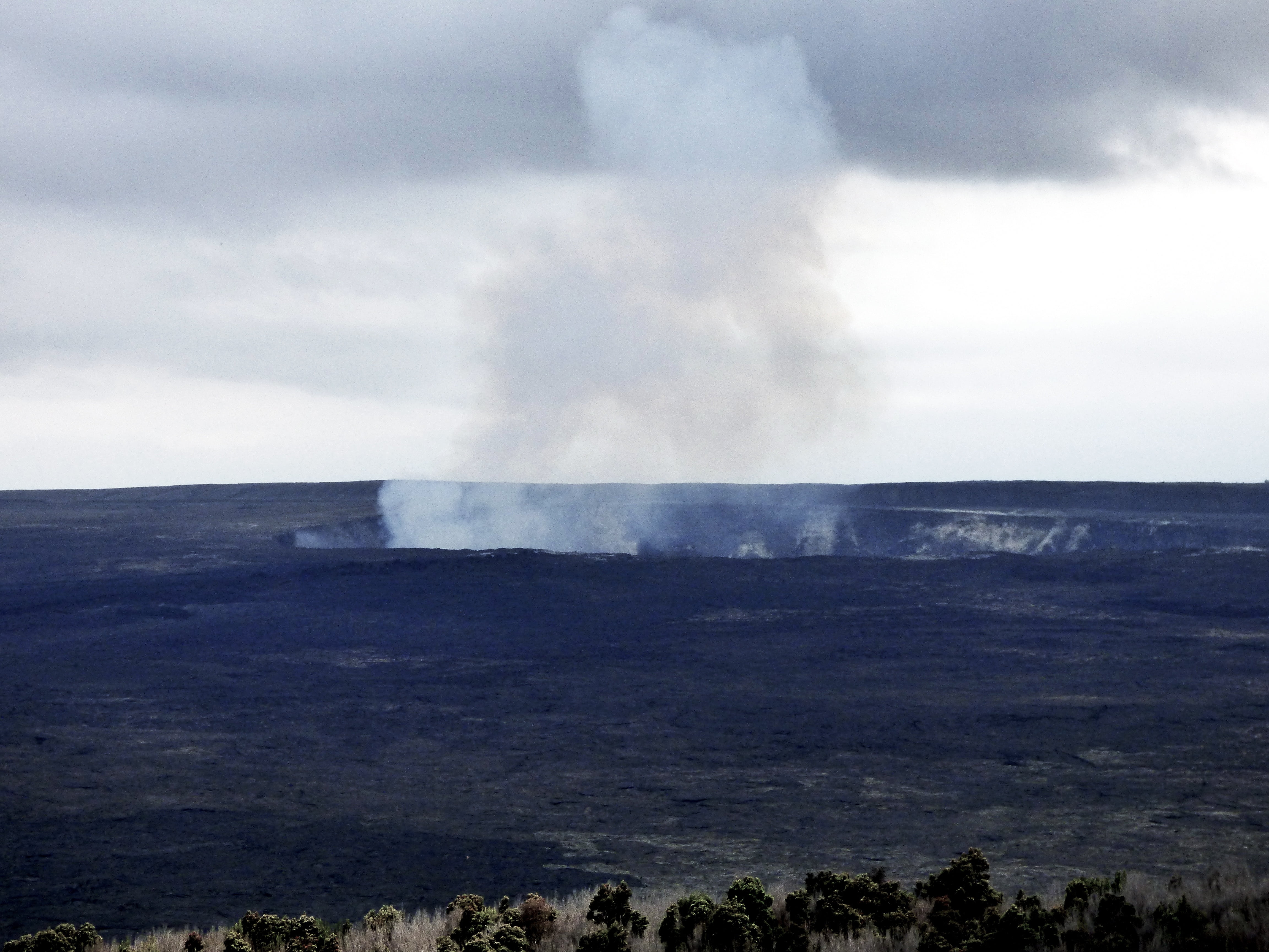 physical geography, activity, nature, hawaii, day, smoke - physical structure, heat - temperature, kilauea, beauty in nature, rock, erupting, environment, HD Wallpaper