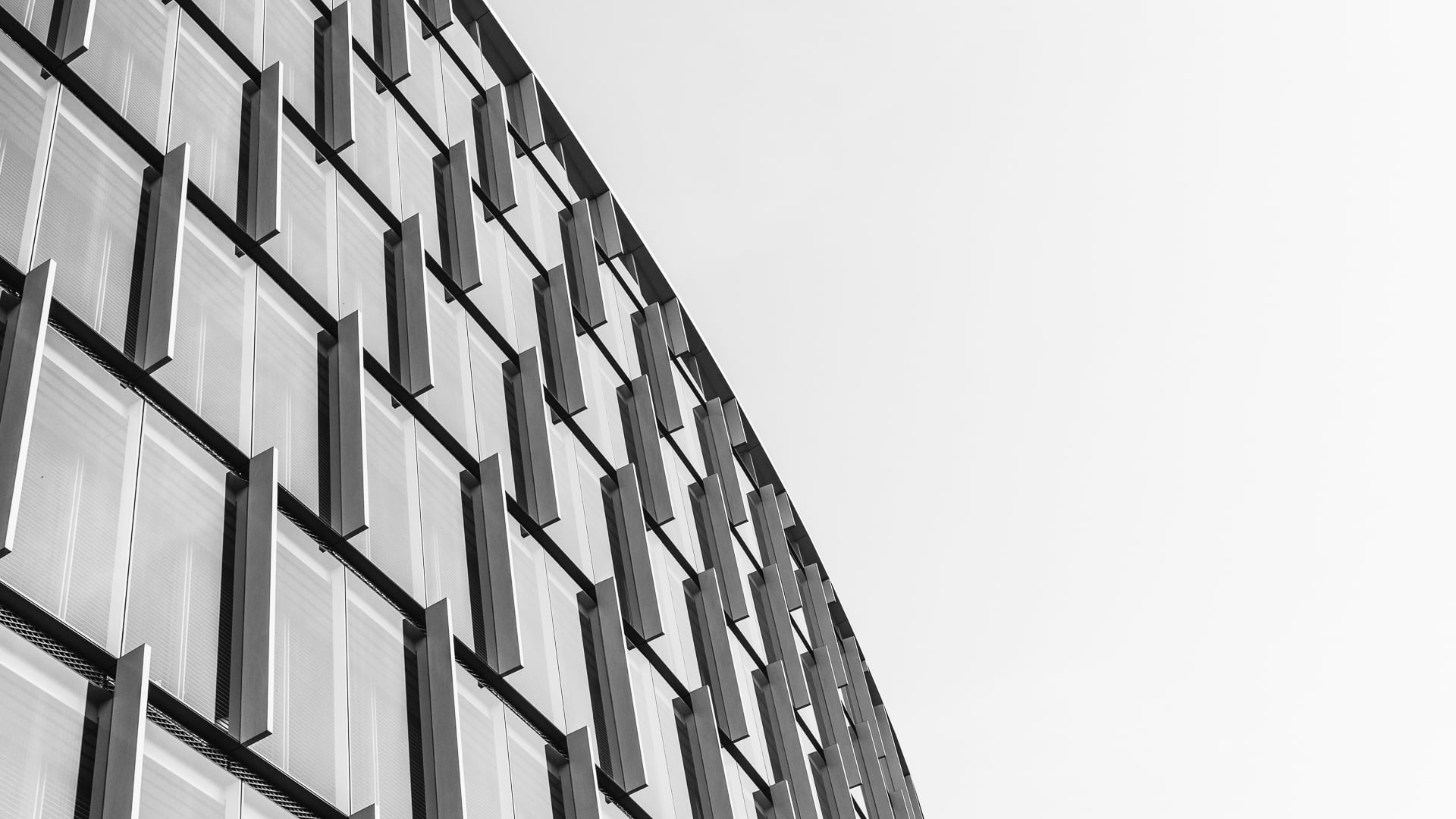 glass - material, pattern, no people, office building exterior, building exterior, architecture, monochrome, building, outdoors, simple, day, modern, sky, HD Wallpaper