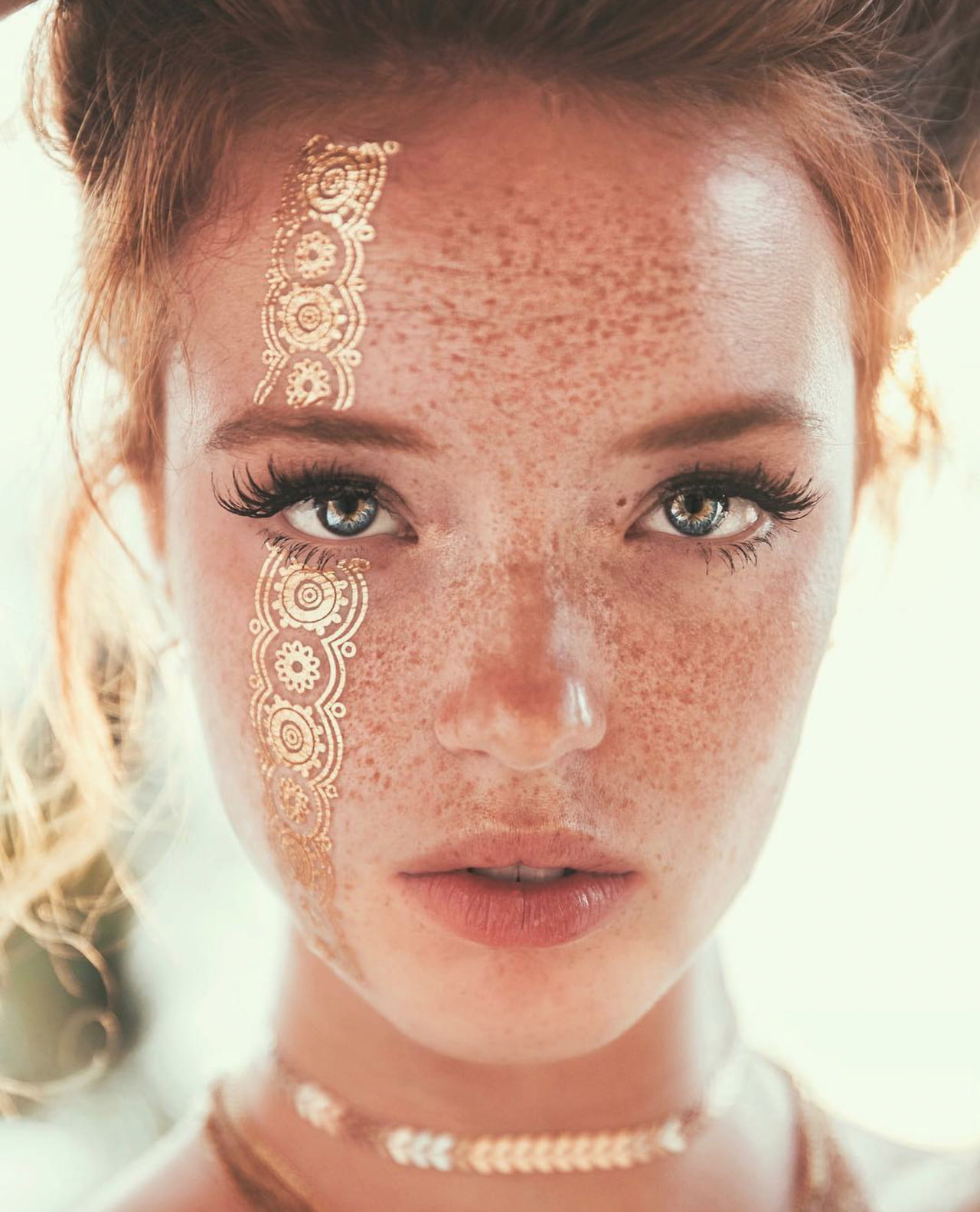 freckles, freckle, human body part, redhead, ornament, adult, females, focus on foreground, human face, hairstyle, looking at camera, innocence, face paint, Phone HD Wallpaper