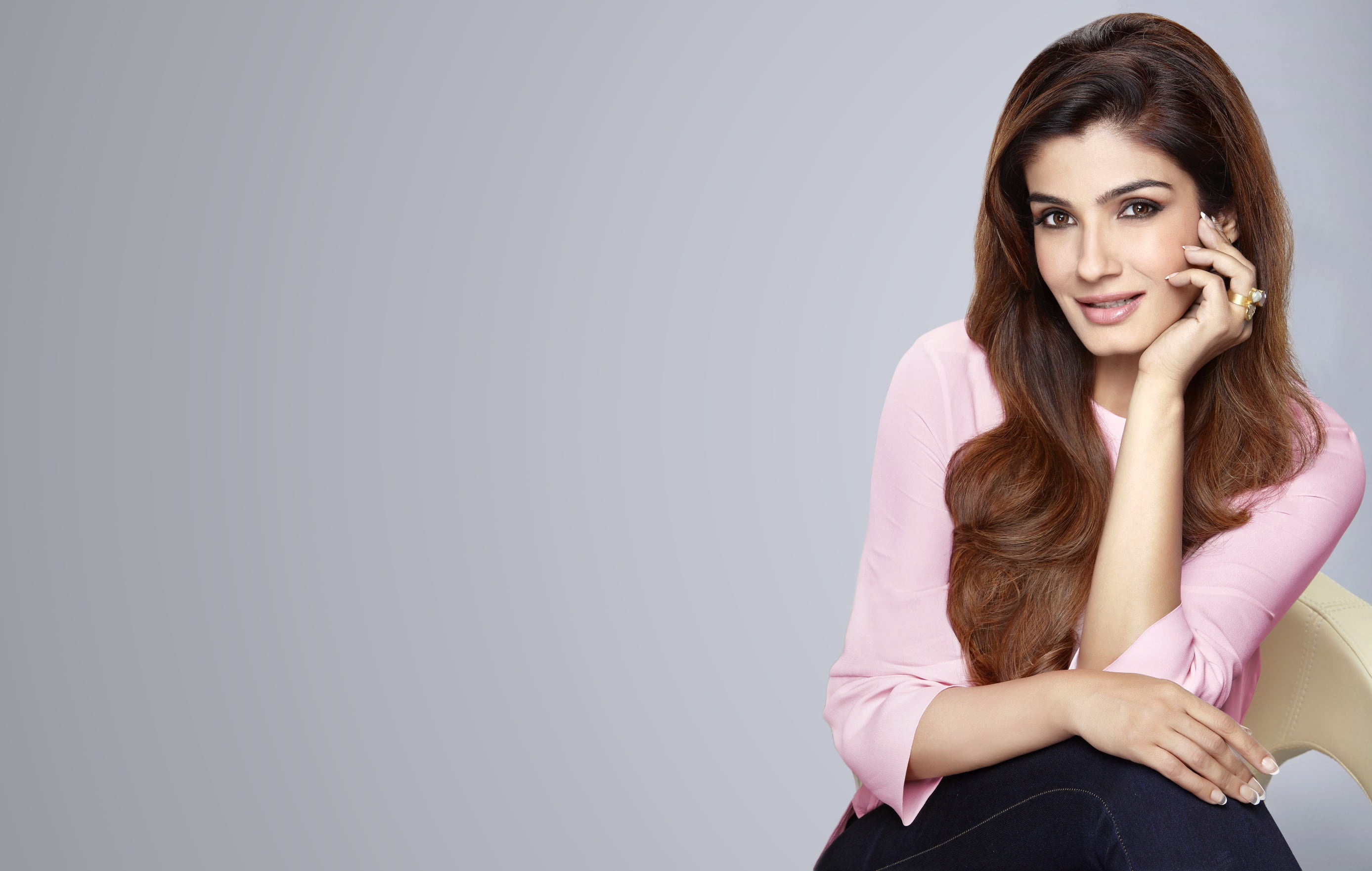Brunette, Indian, Actresses, Brown Eyes, Long Hair, 2K, Raveena Tandon, Bollywood, Actress, Girl, HD Wallpaper
