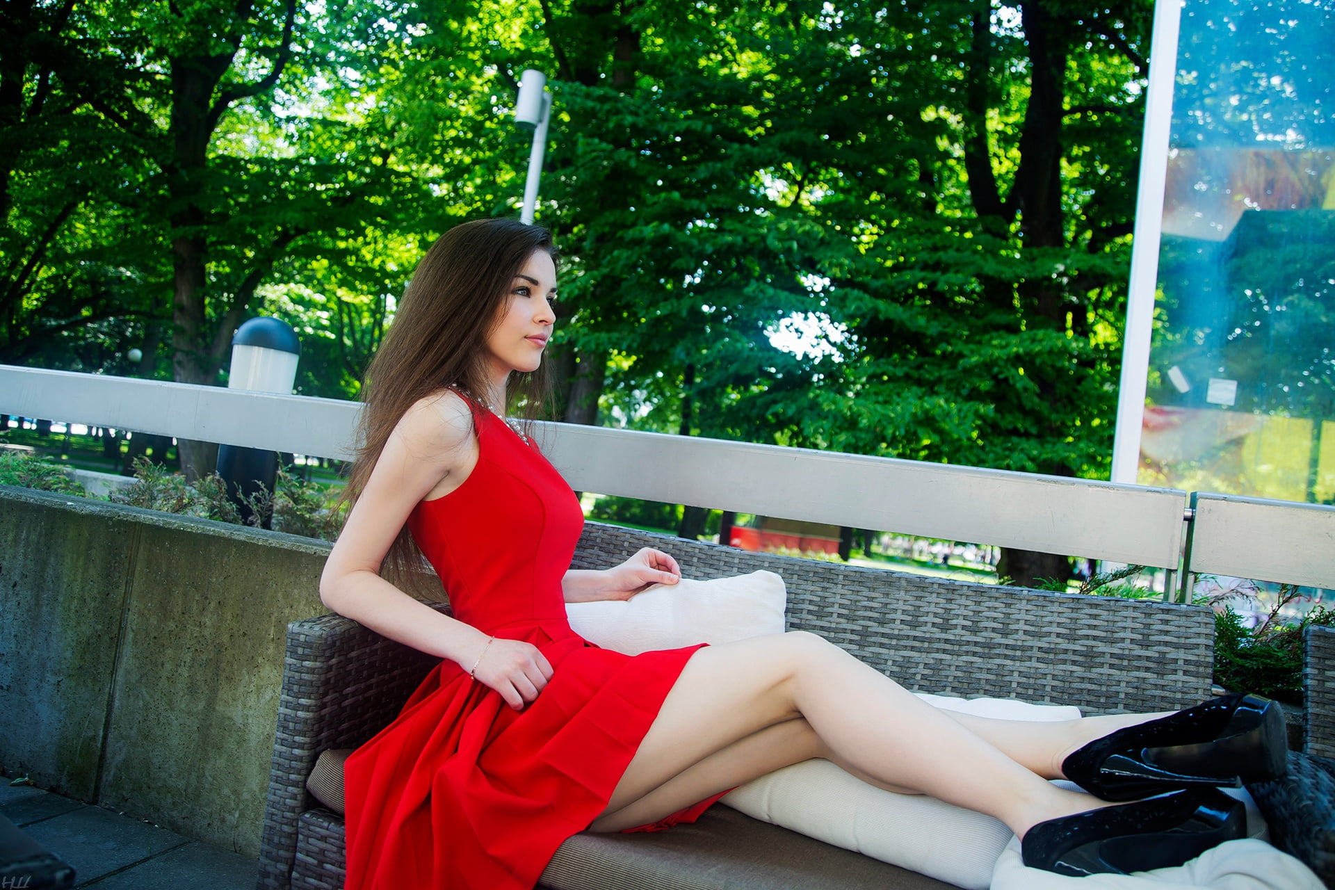 full length, mini dress, plant, adult, photographer, clothing, three quarter length, girl, young women, lifestyles, legs, trees, real people, hairstyle, HD Wallpaper