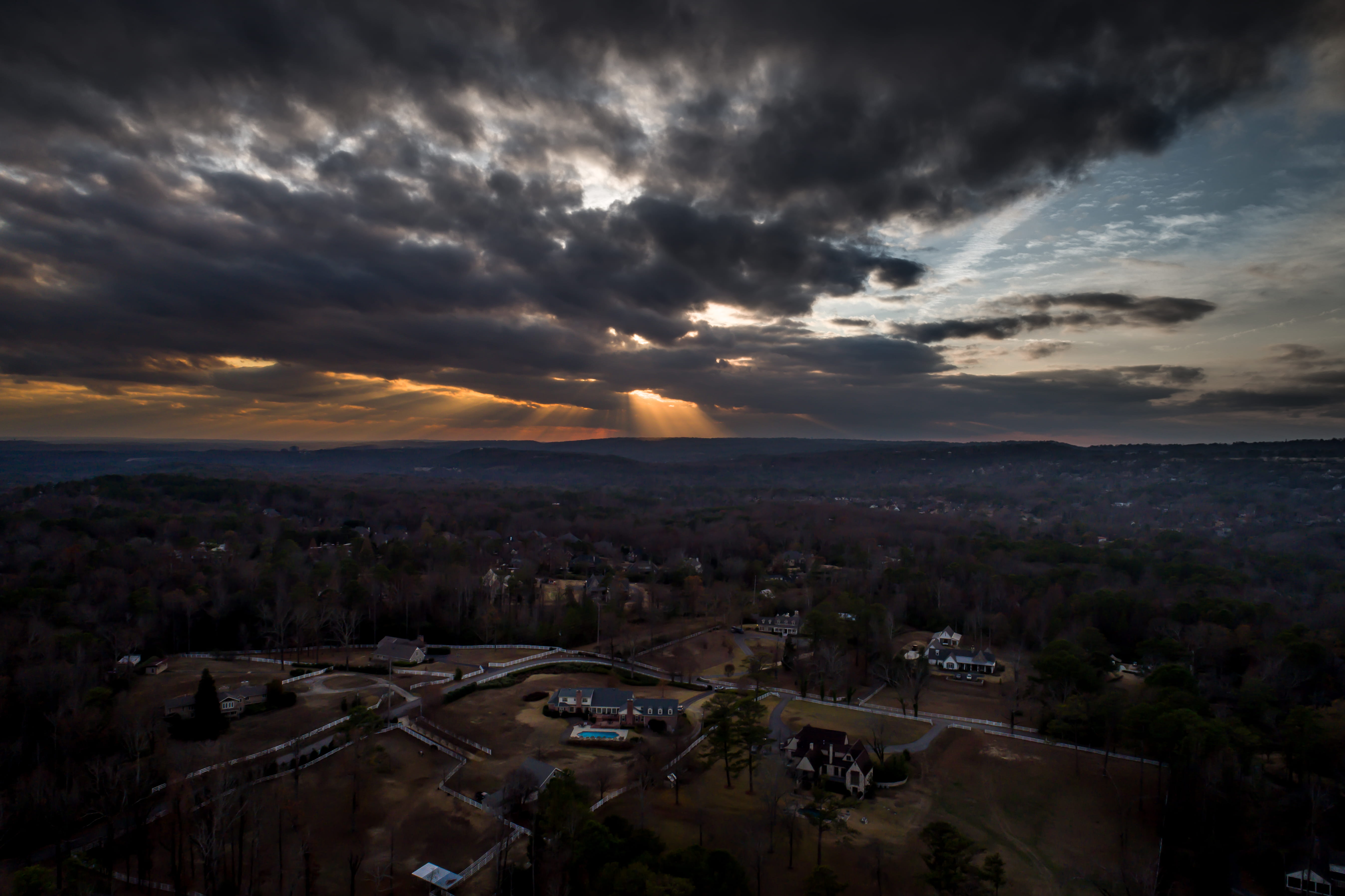 sunset, scenics - nature, outdoors, sun rays, cloud - sky, beauty in nature, environment, high angle view, building, cityscape, rays, residential district, HD Wallpaper