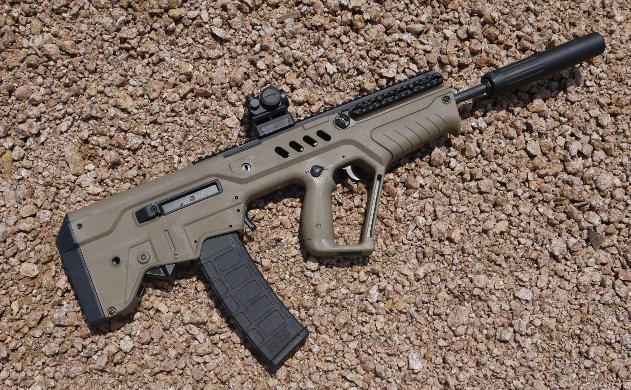 rifle, machine gun, CTAR-21, surveillance, fighting, " Tavor", high angle view, gun, single object, anger, armed forces, conflict, outdoors, assault, machine, HD Wallpaper