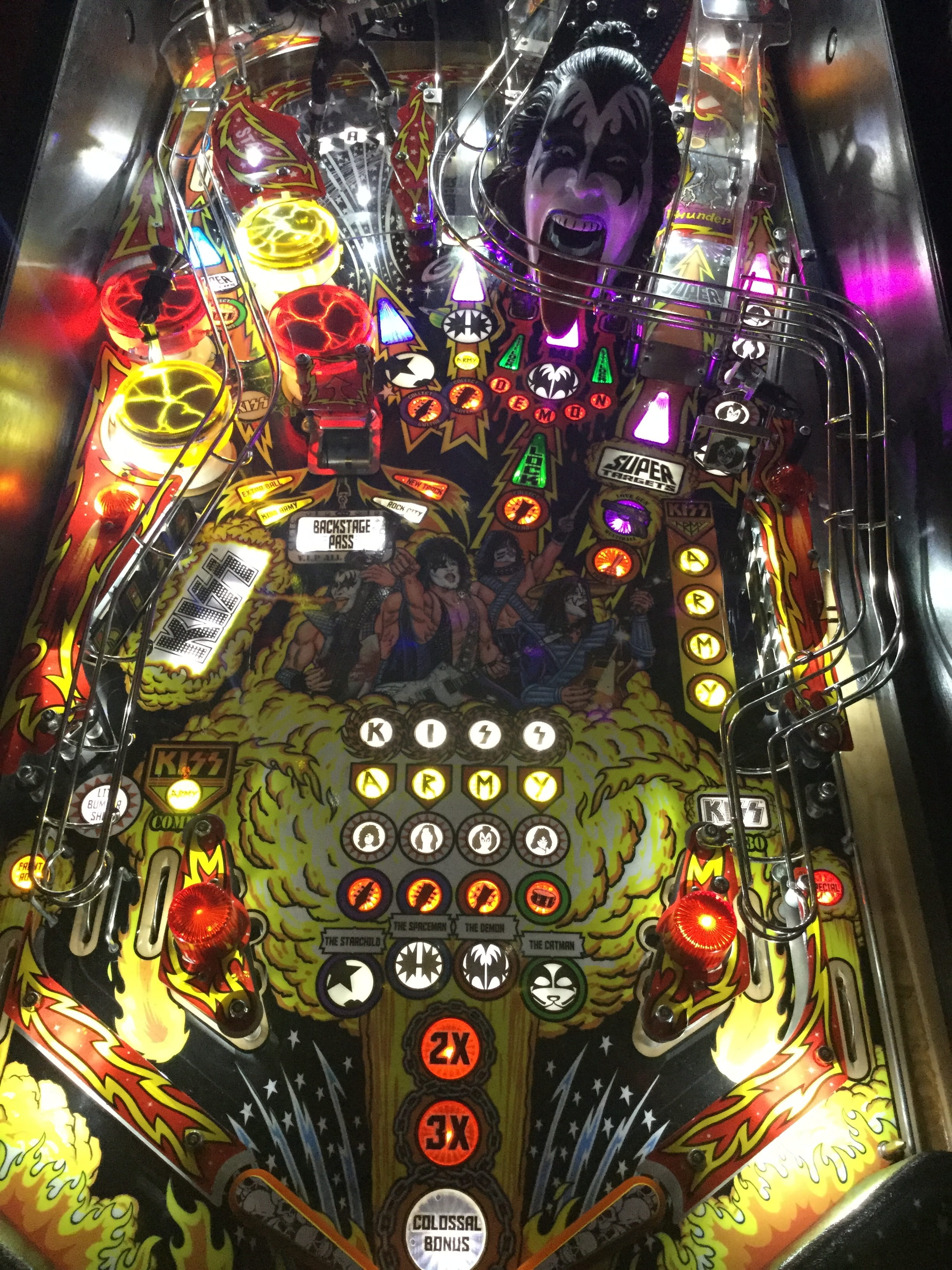 large group of objects, art and craft, retail, pinball plasma bumpers upgrade, still life, decoration, multi colored, abundance, low angle view, pinball pop bumpers, Phone HD Wallpaper