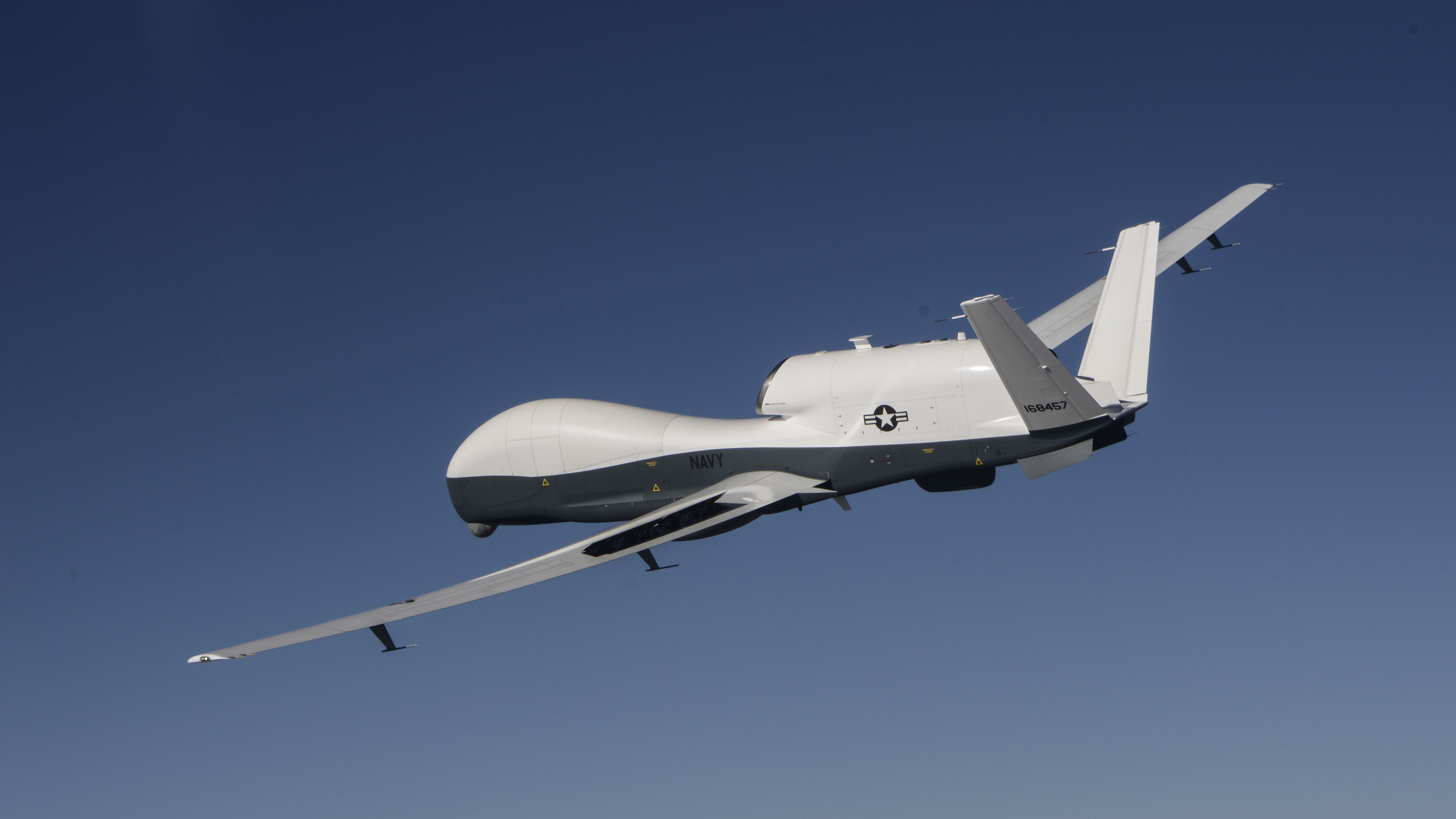 drone, landing, Surveillance UAV, MQ-4C Triton, MQ-4C, sky, 8K, airplane, USA Army, white, HD Wallpaper