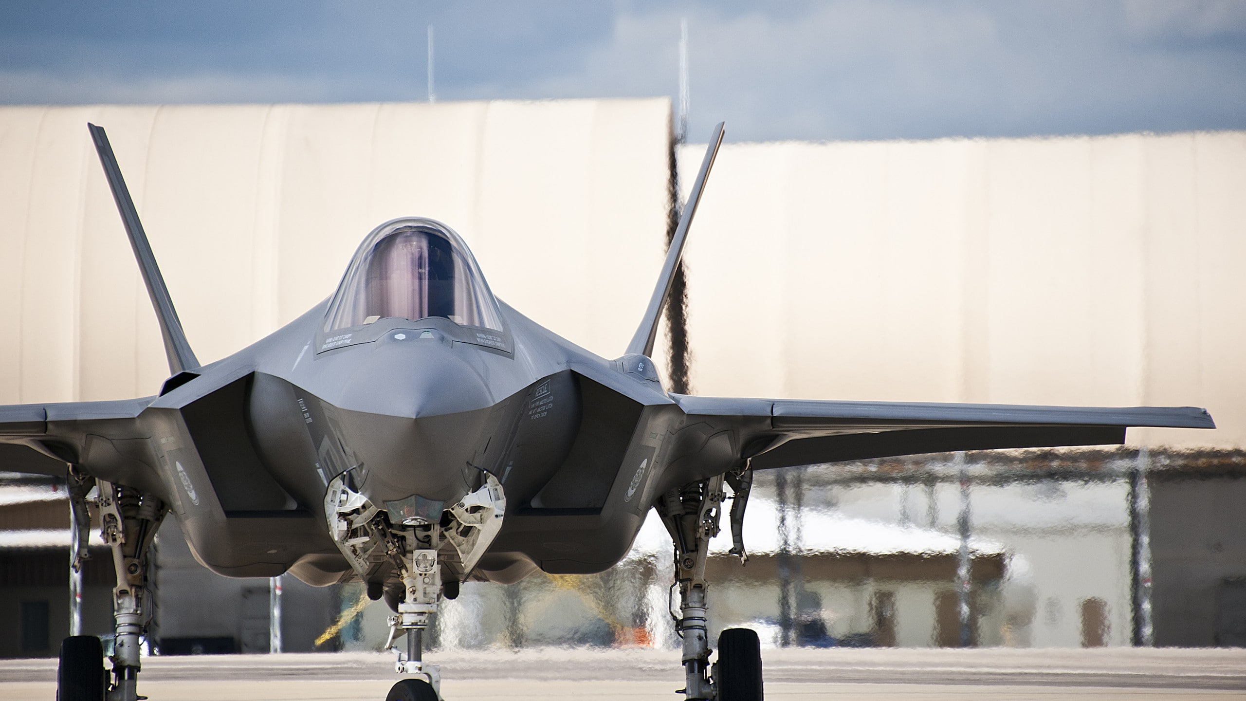 US Army, U.S. Air Force, Lockheed, concrete, fighter, 2K, floor, black, jet, Lightning II, F-35, brown, plane, HD Wallpaper