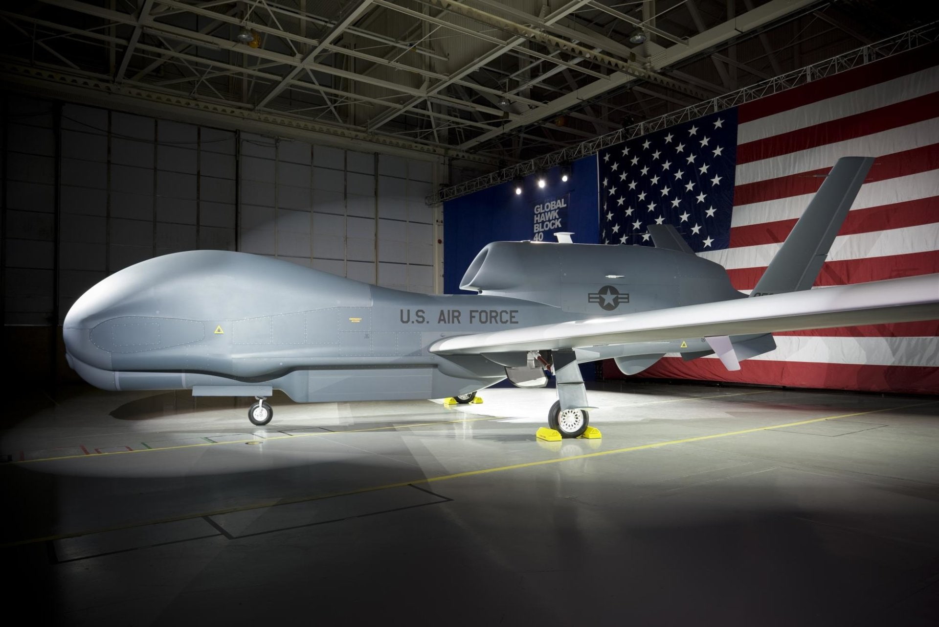 transportation, Northrop Grumman RQ-4 Global Hawk, no people, air vehicle, ceiling, airport terminal, airport, day, Military Aircrafts, 1080P, indoors, HD Wallpaper